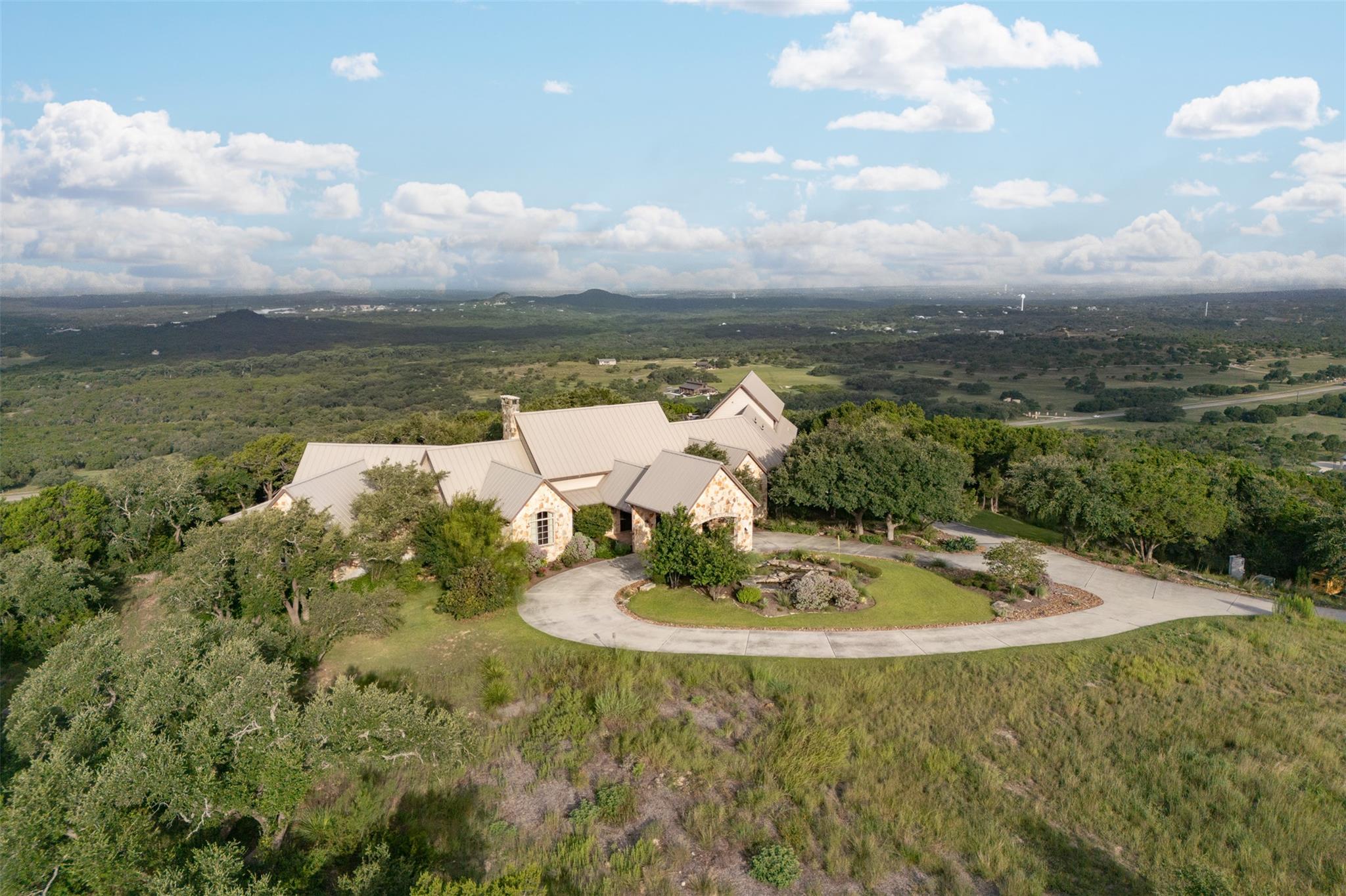 470 Inspiration Trl, Wimberley, TX 78676