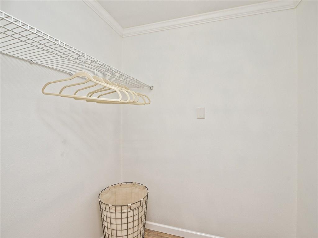 1840 Burton Dr # 226, Austin, TX 78741