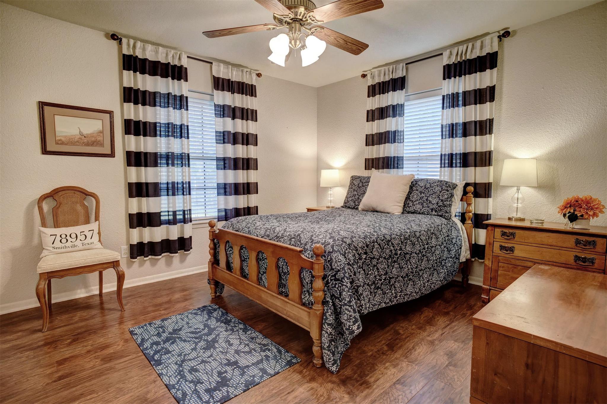 1001 Charleston Blvd, Smithville, TX 78957