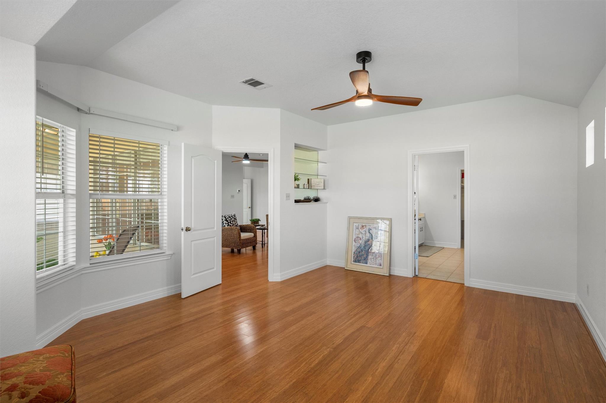 30205 Hacienda Ln, Georgetown, TX 78628