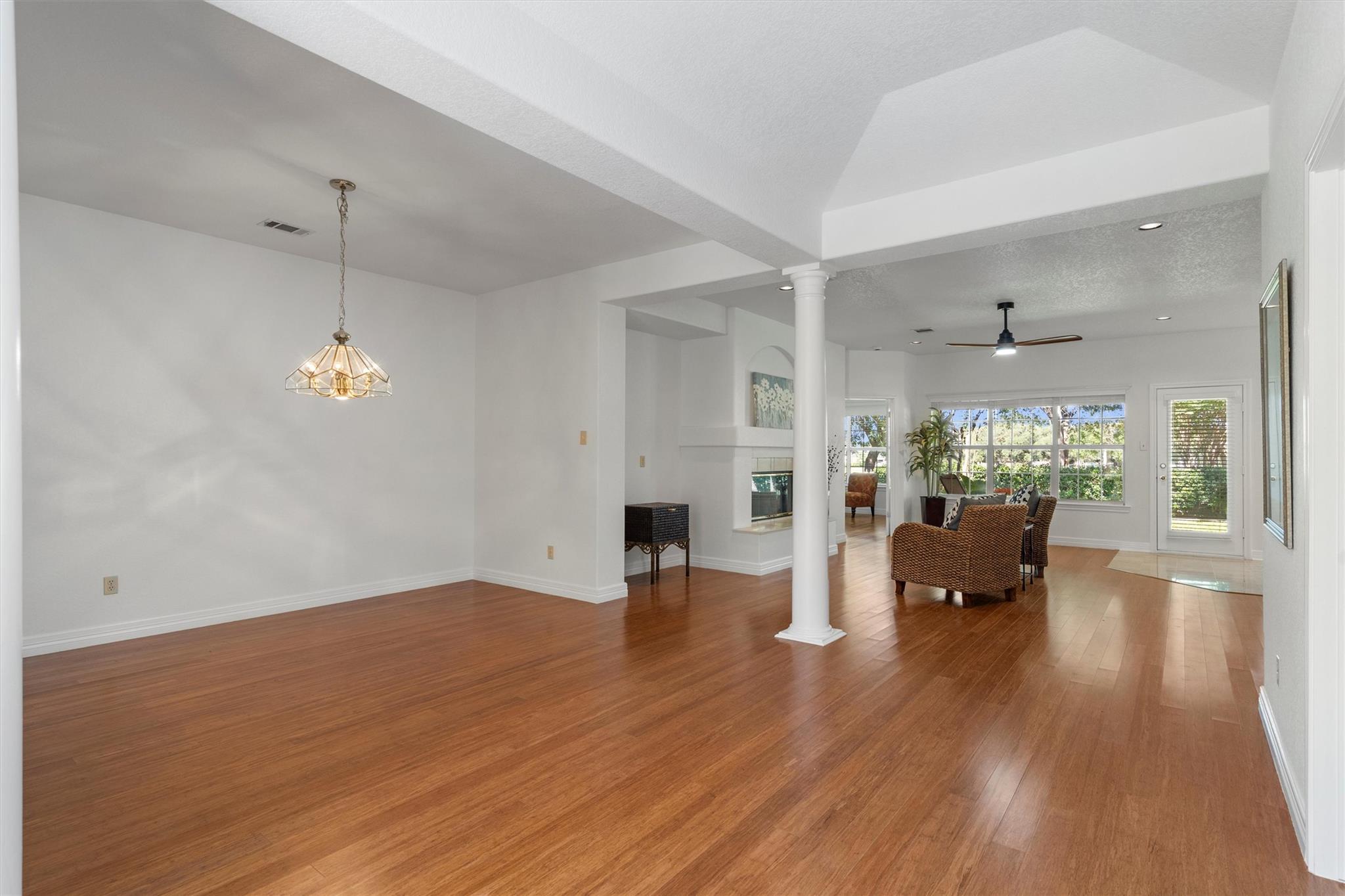 30205 Hacienda Ln, Georgetown, TX 78628