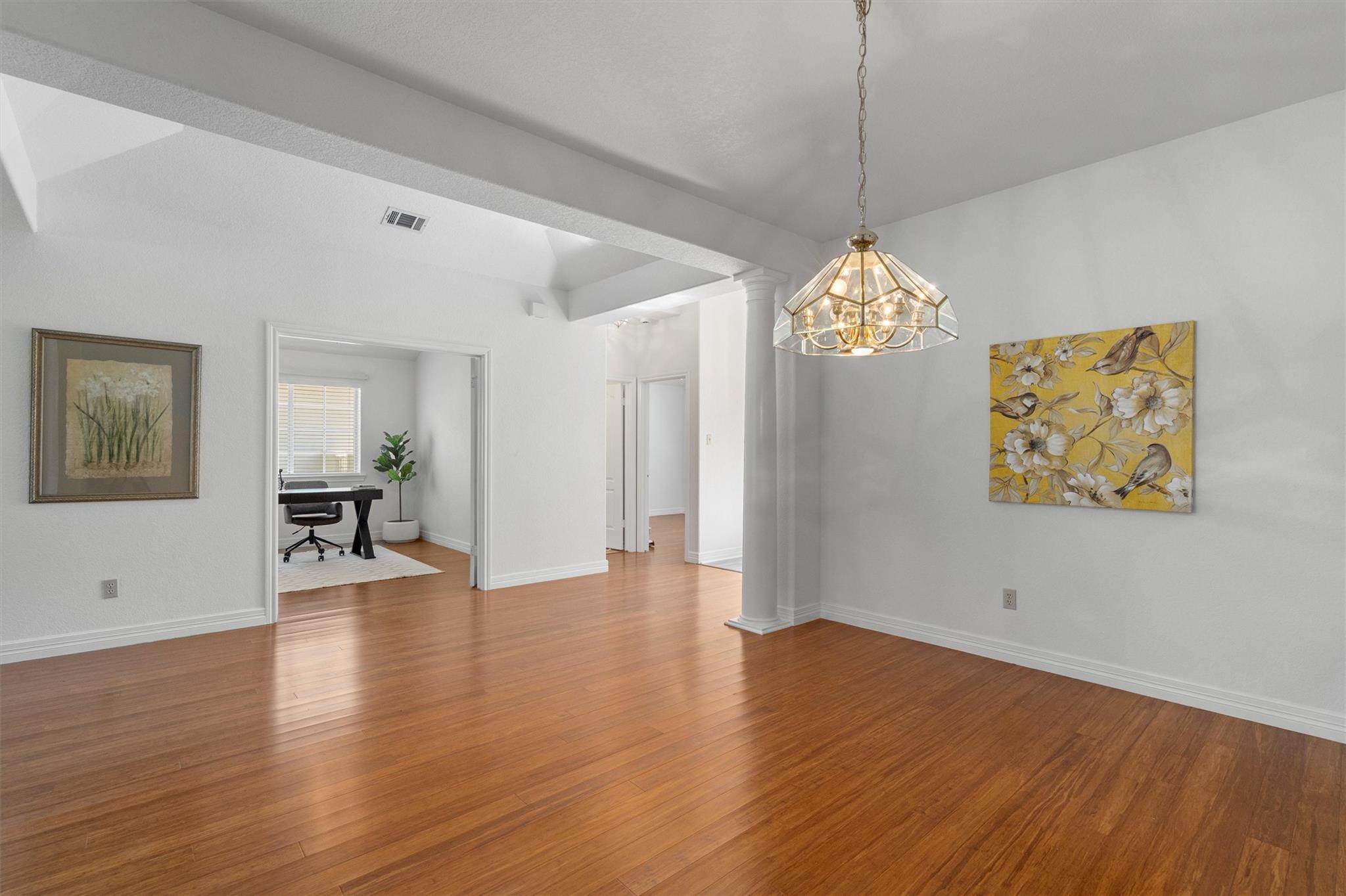 30205 Hacienda Ln, Georgetown, TX 78628