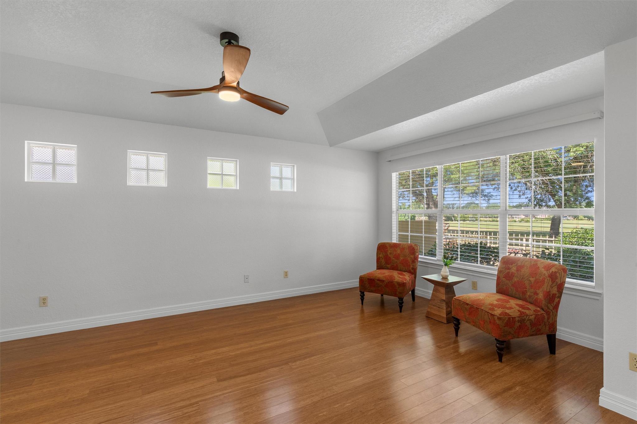 30205 Hacienda Ln, Georgetown, TX 78628