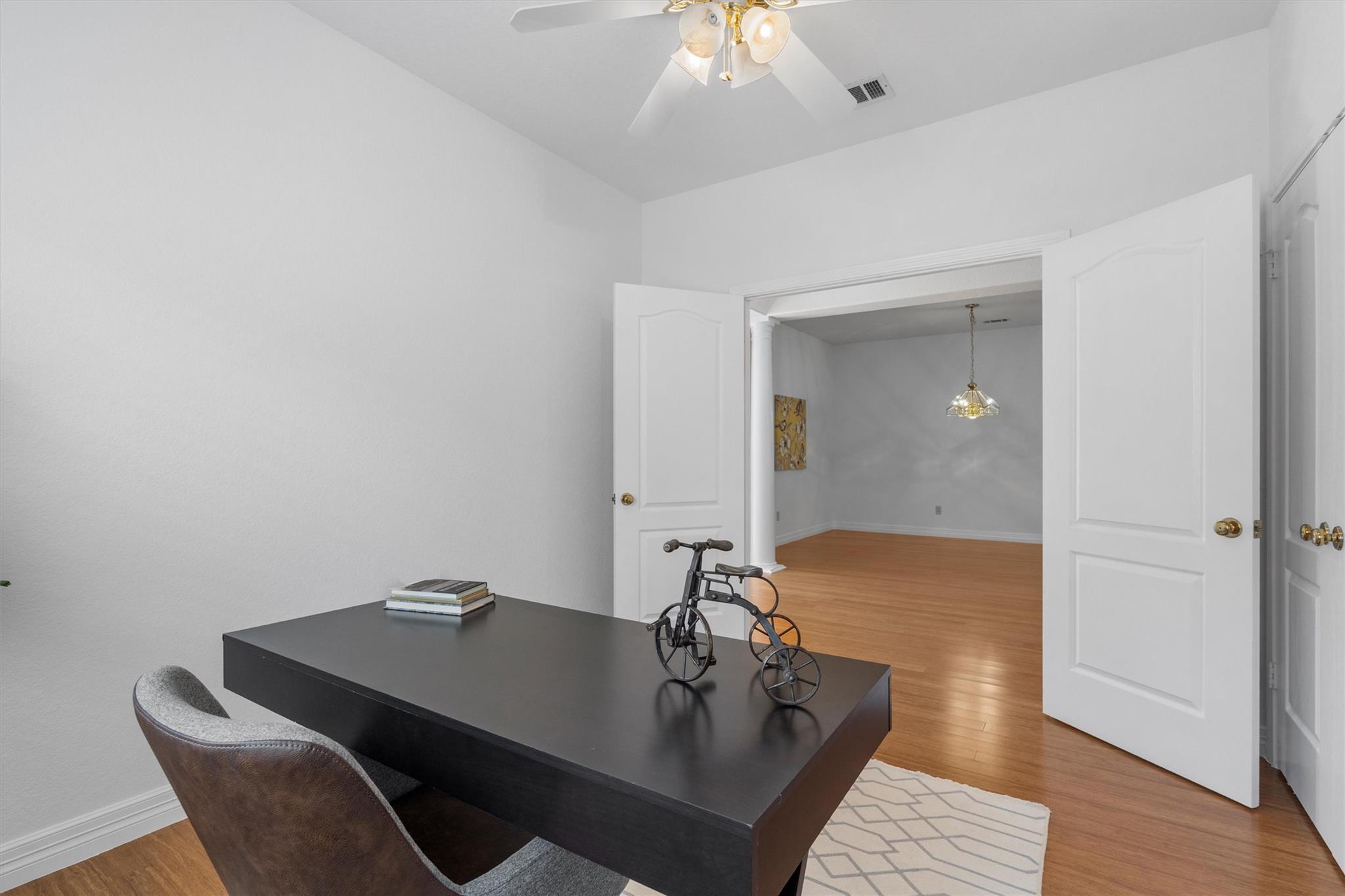 30205 Hacienda Ln, Georgetown, TX 78628