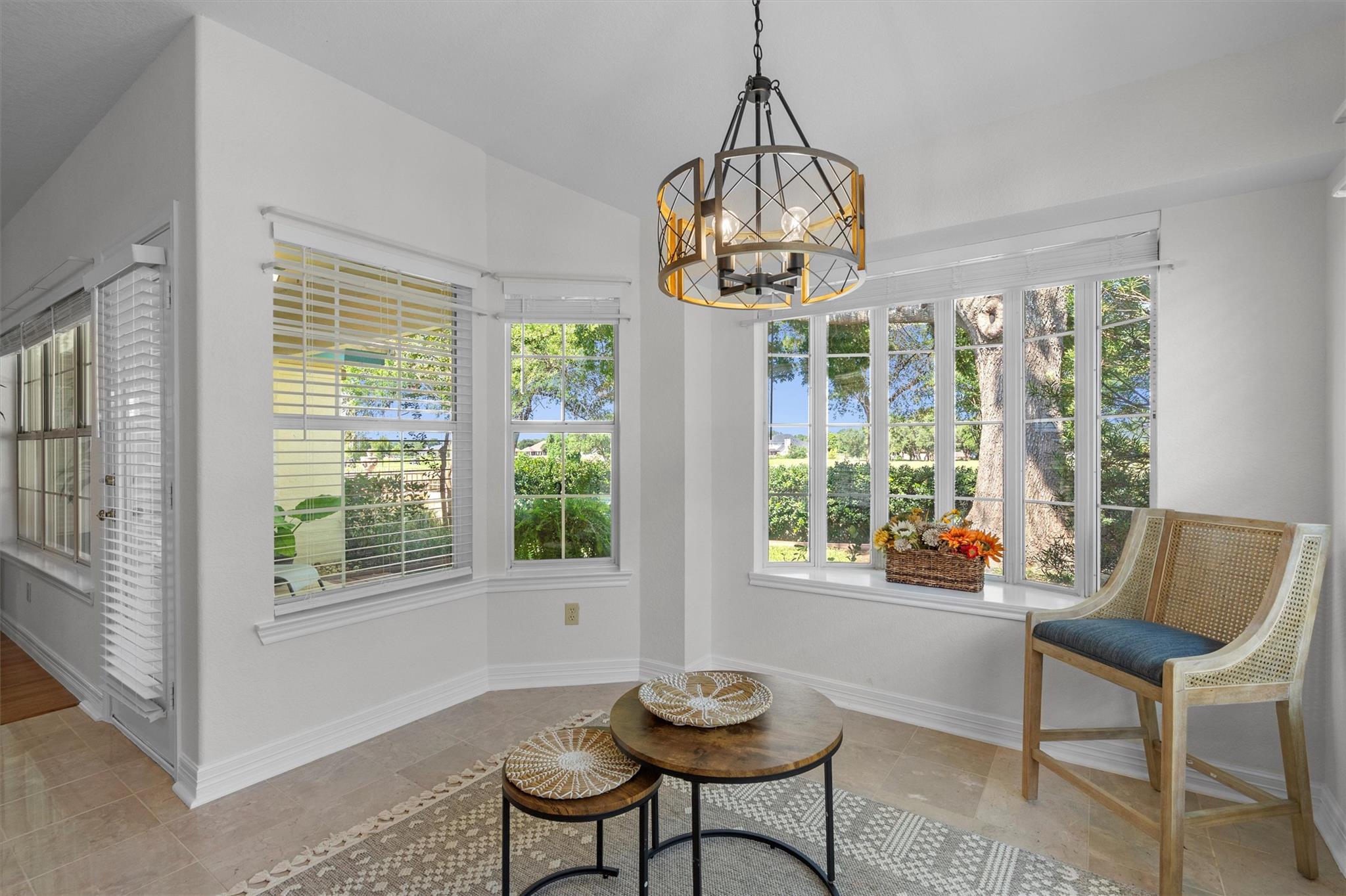 30205 Hacienda Ln, Georgetown, TX 78628