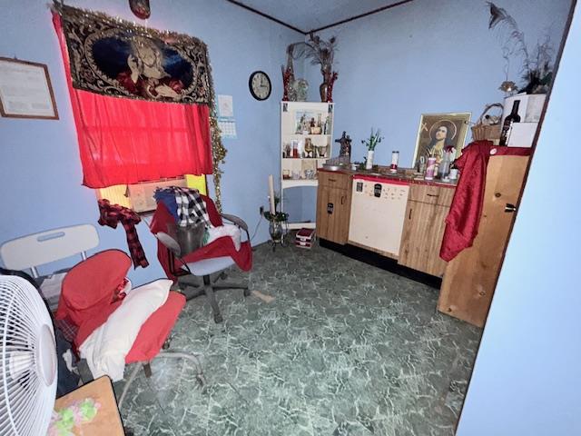 413 SW 1st St, Waelder, TX 78959