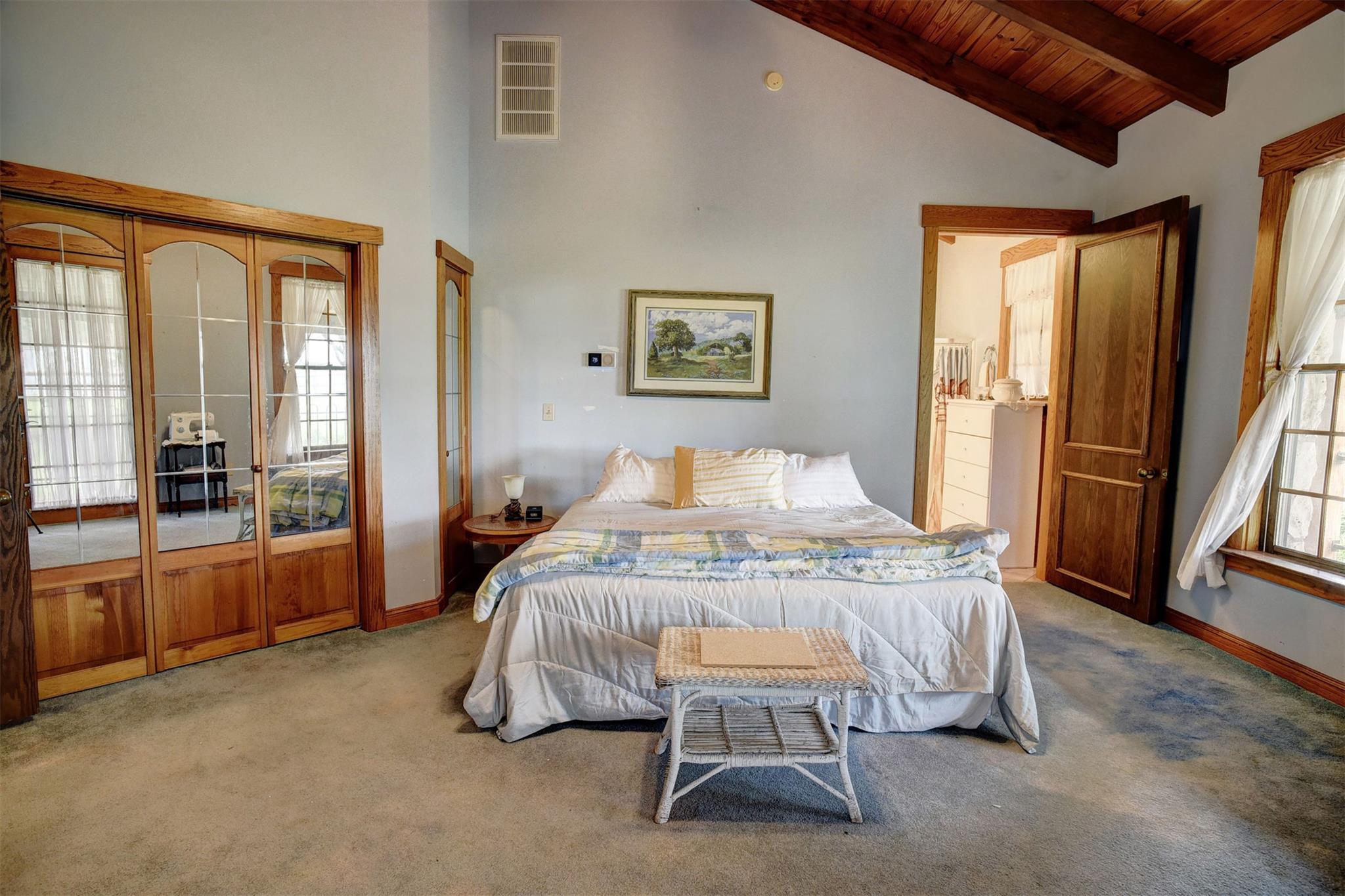 777 Cardinal Dr, Paige, TX 78659