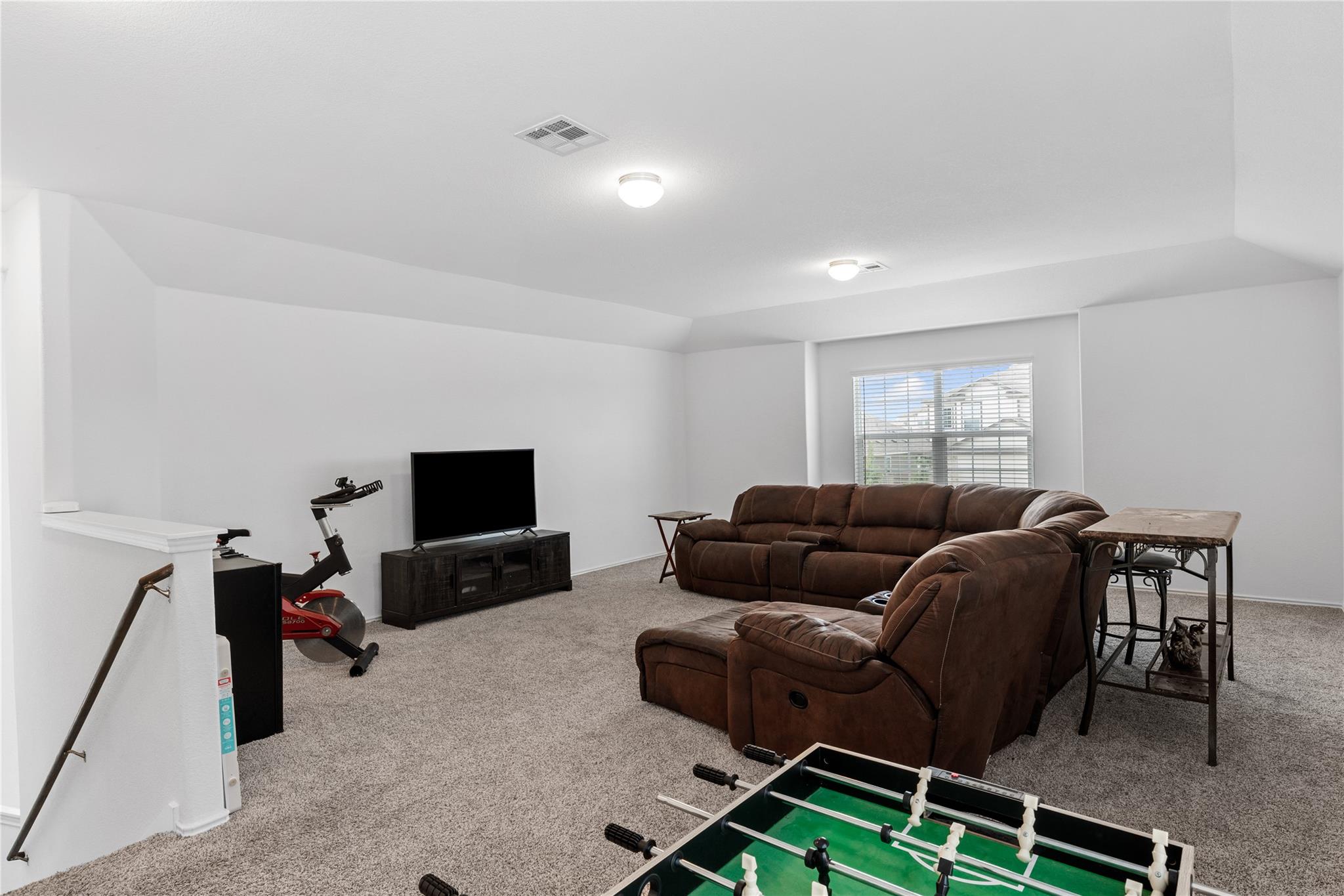 129 Rowdy Yates Way, Jarrell, TX 76537