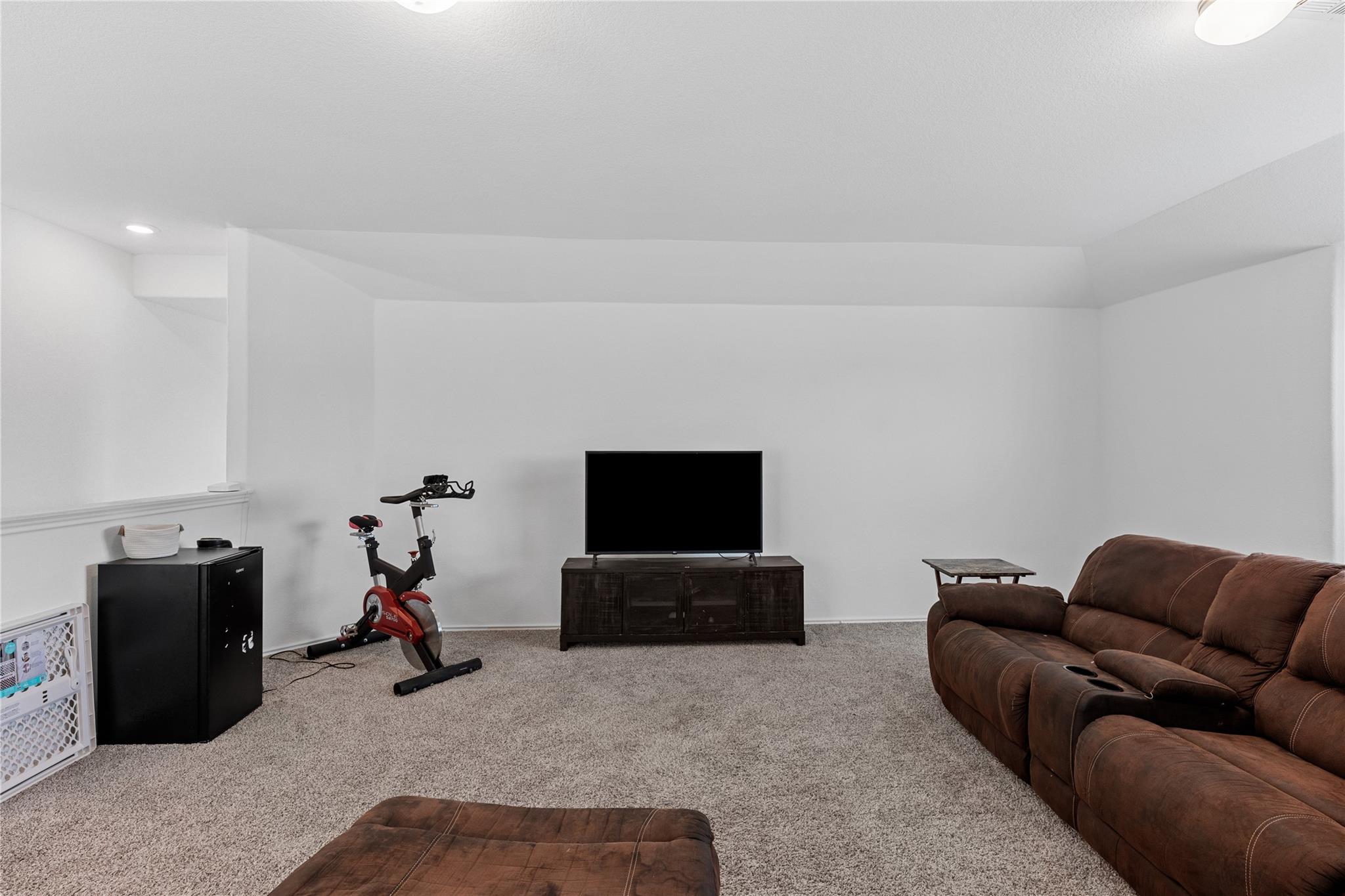 129 Rowdy Yates Way, Jarrell, TX 76537