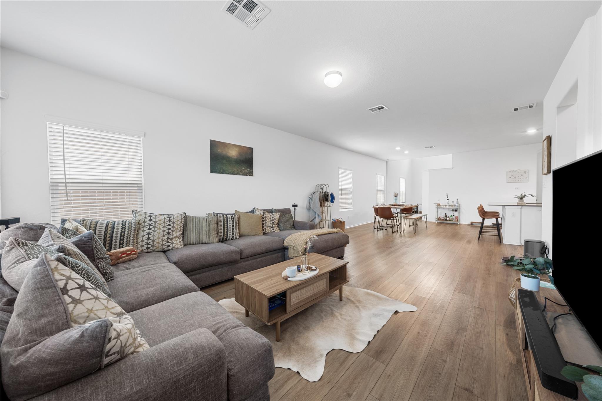 129 Rowdy Yates Way, Jarrell, TX 76537