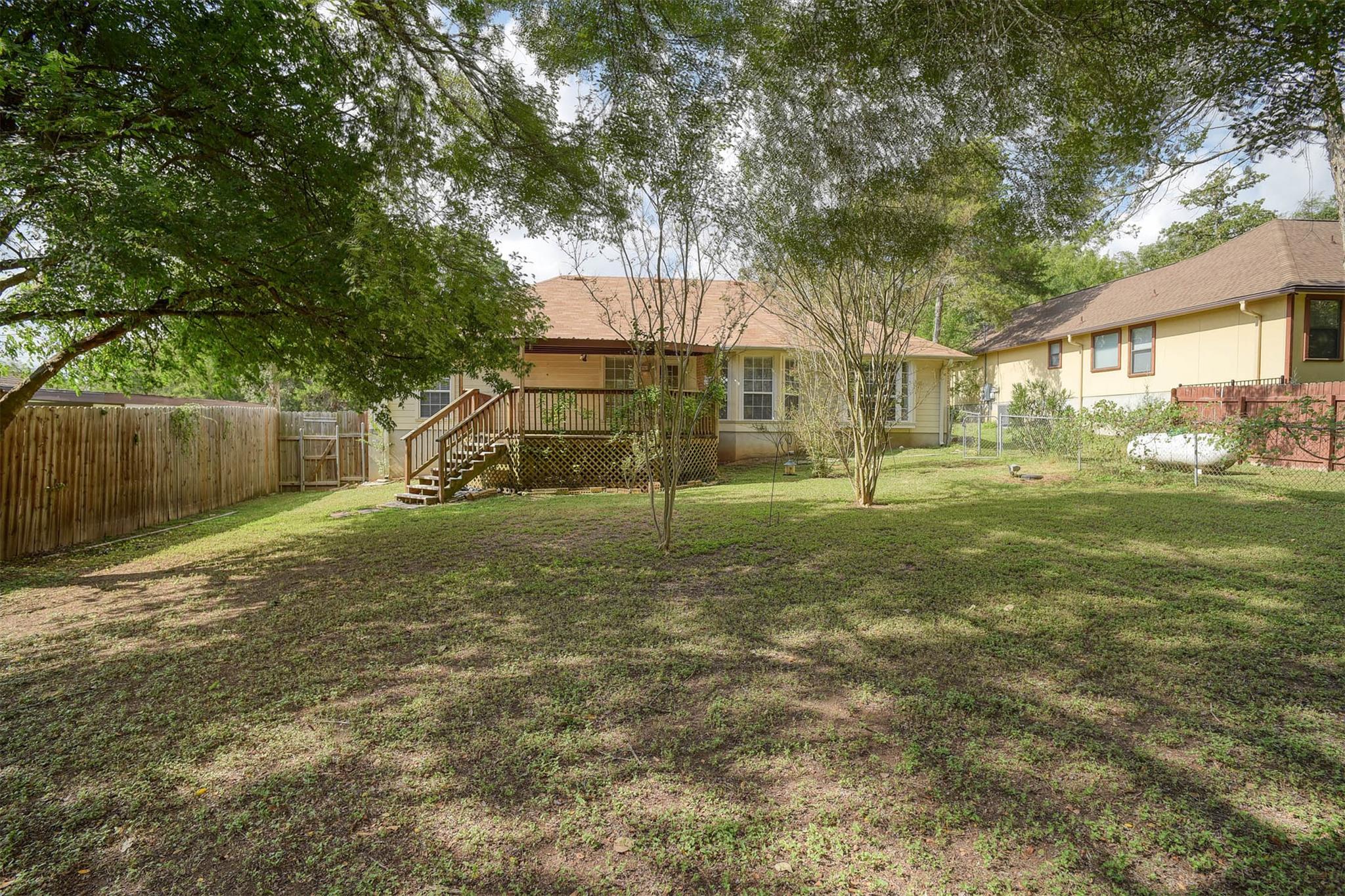 118 Kaneohe Dr, Bastrop, TX 78602