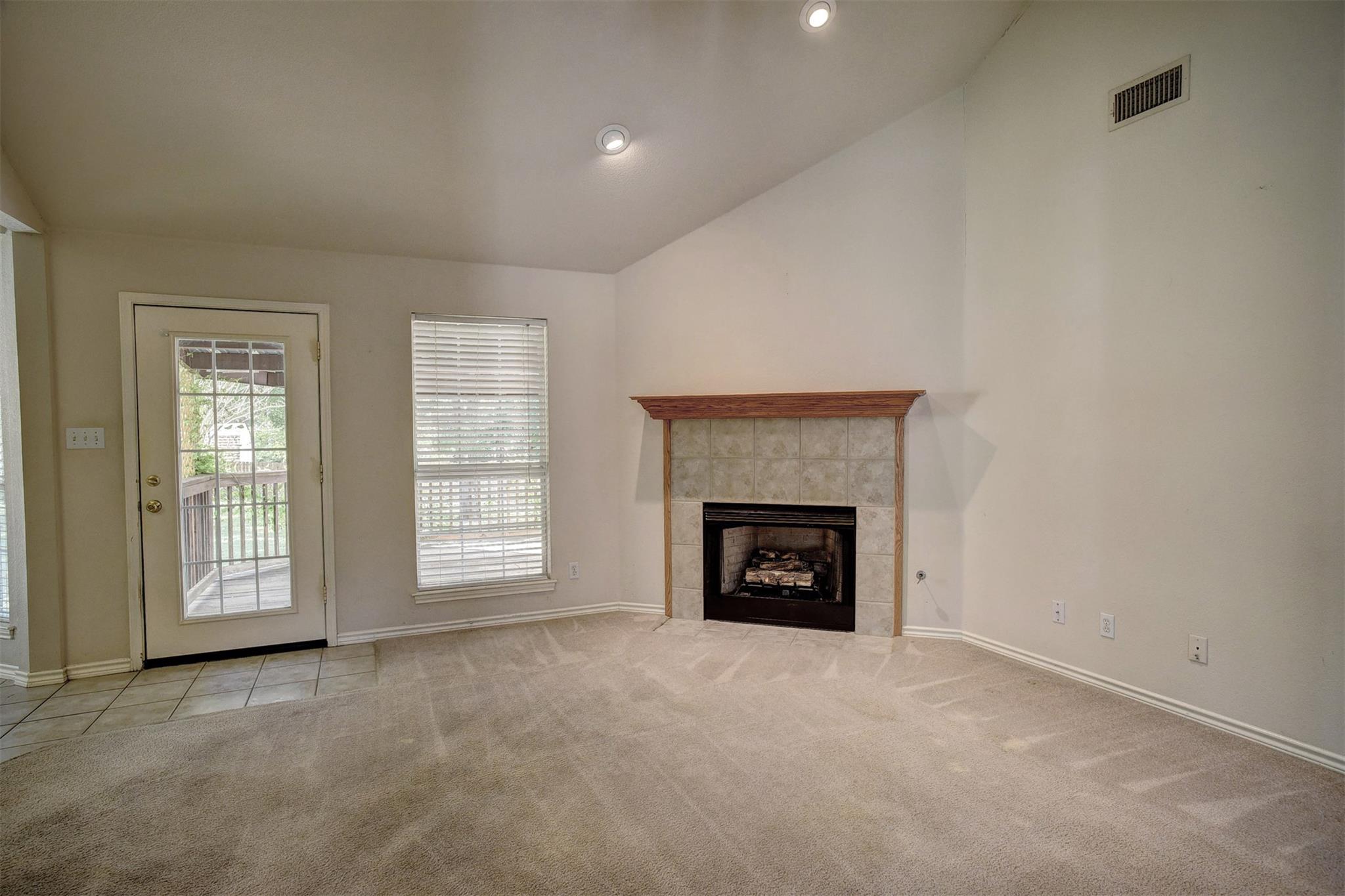 118 Kaneohe Dr, Bastrop, TX 78602