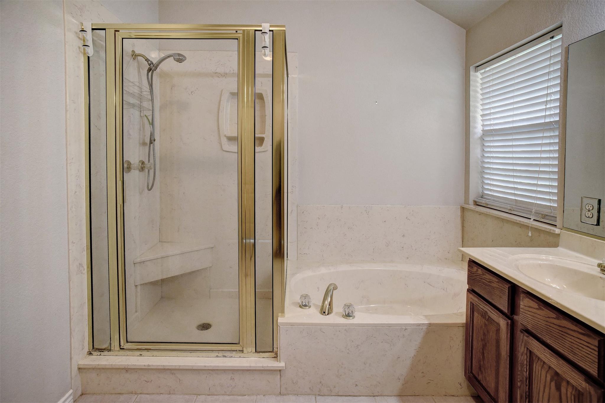 118 Kaneohe Dr, Bastrop, TX 78602