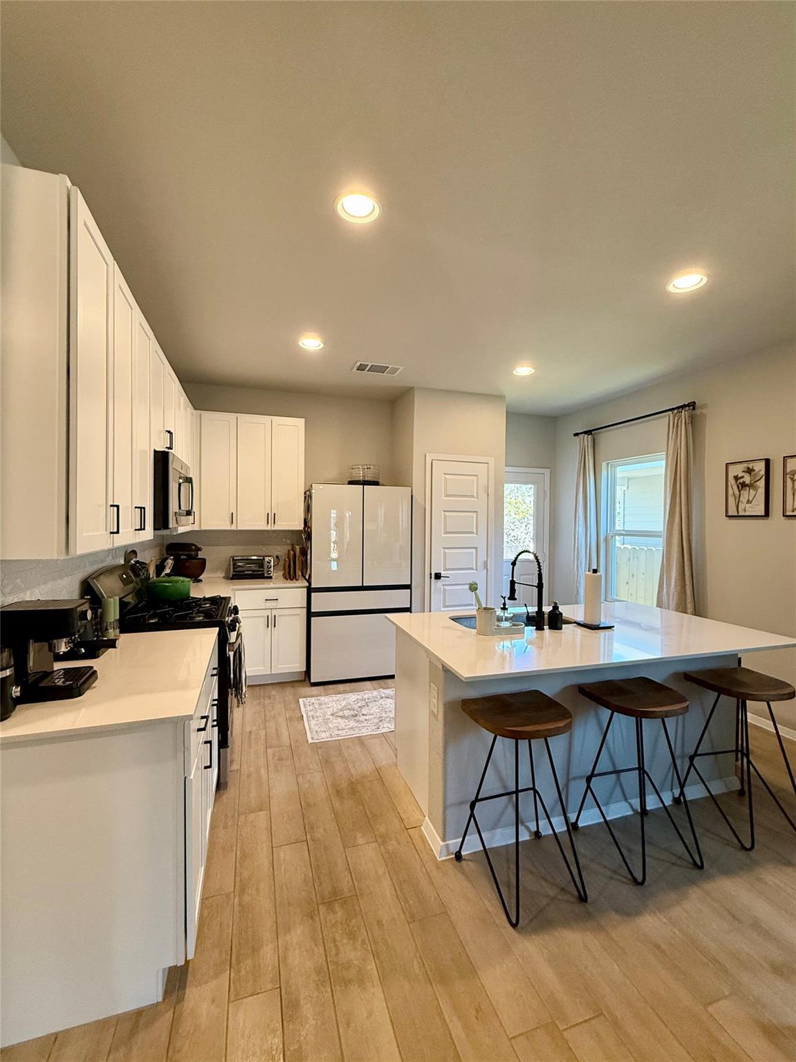 5216 Lomasso Dr, Austin, TX 78747