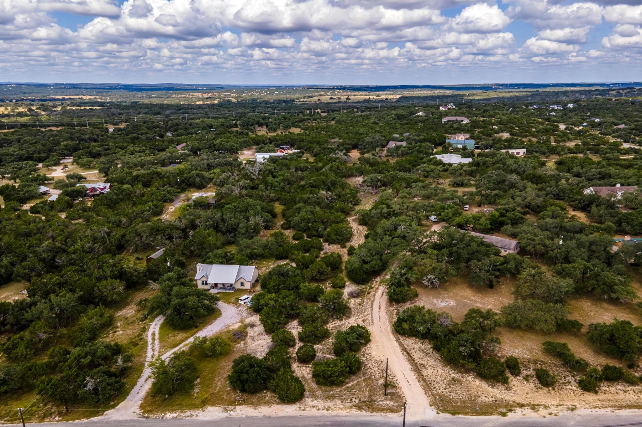 621 Deer Creek Cir, Dripping Springs, TX 78620