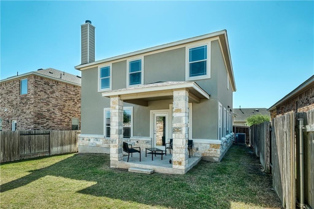 521 Bradford Ln, Hutto, TX 78634