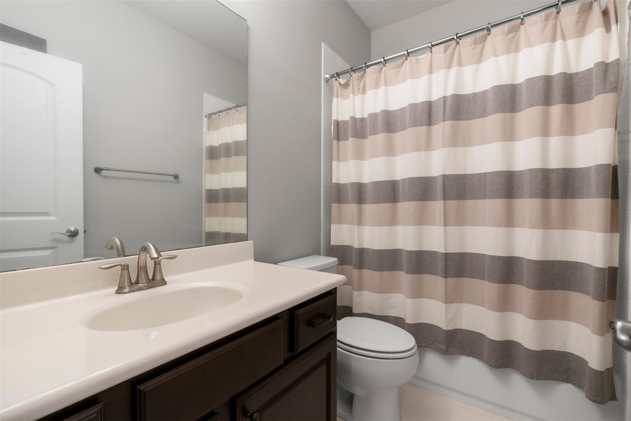 116 Perpetuation Dr, Lakeway, TX 78734