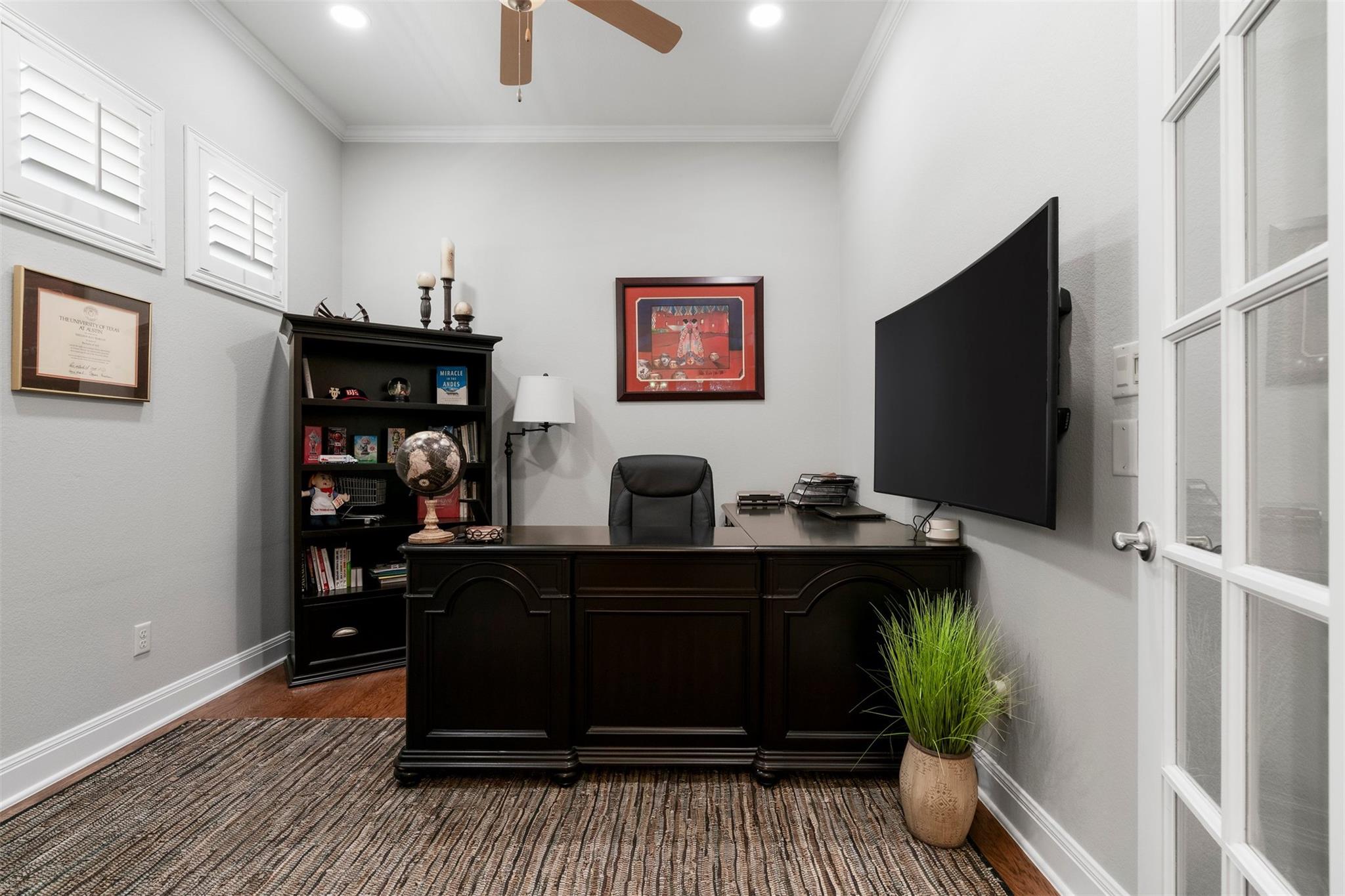 116 Perpetuation Dr, Lakeway, TX 78734