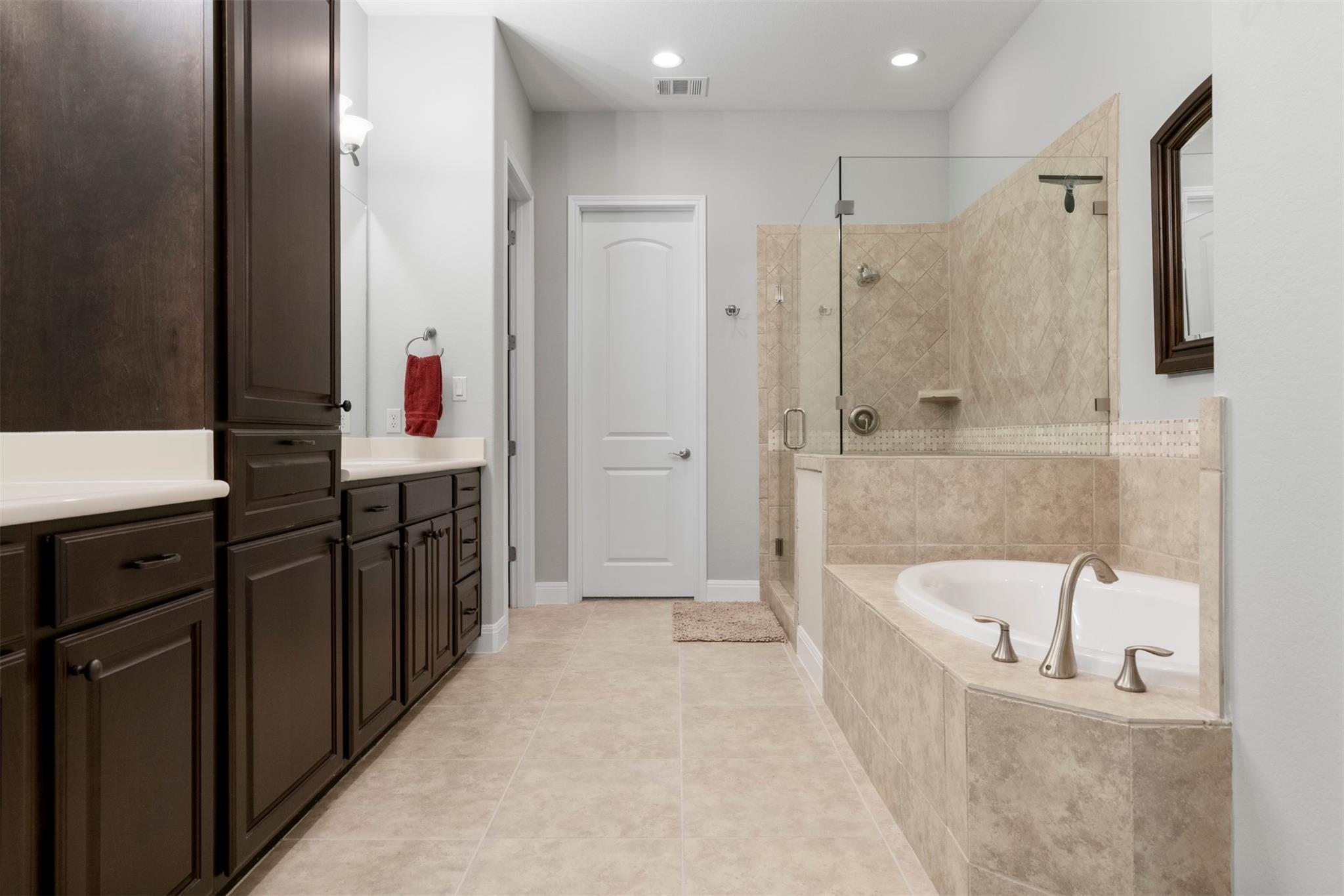 116 Perpetuation Dr, Lakeway, TX 78734