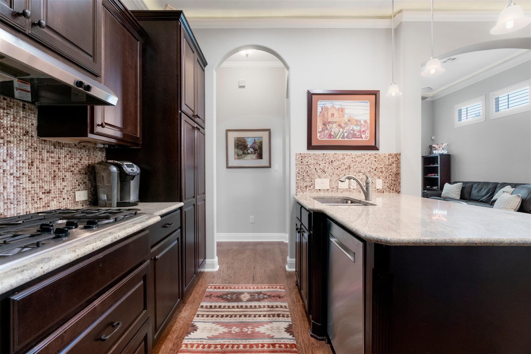 116 Perpetuation Dr, Lakeway, TX 78734