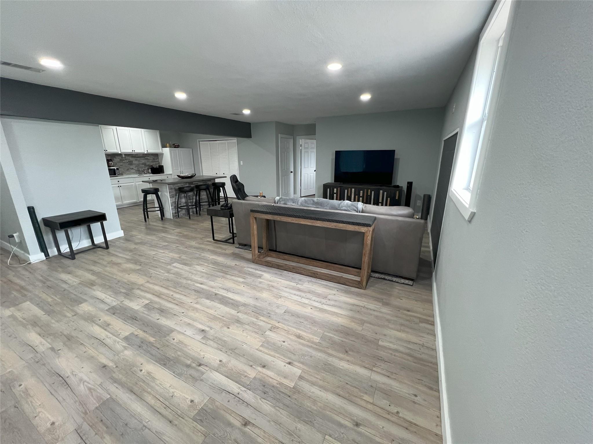 128 Skyview Ter # B, Leander, TX 78641