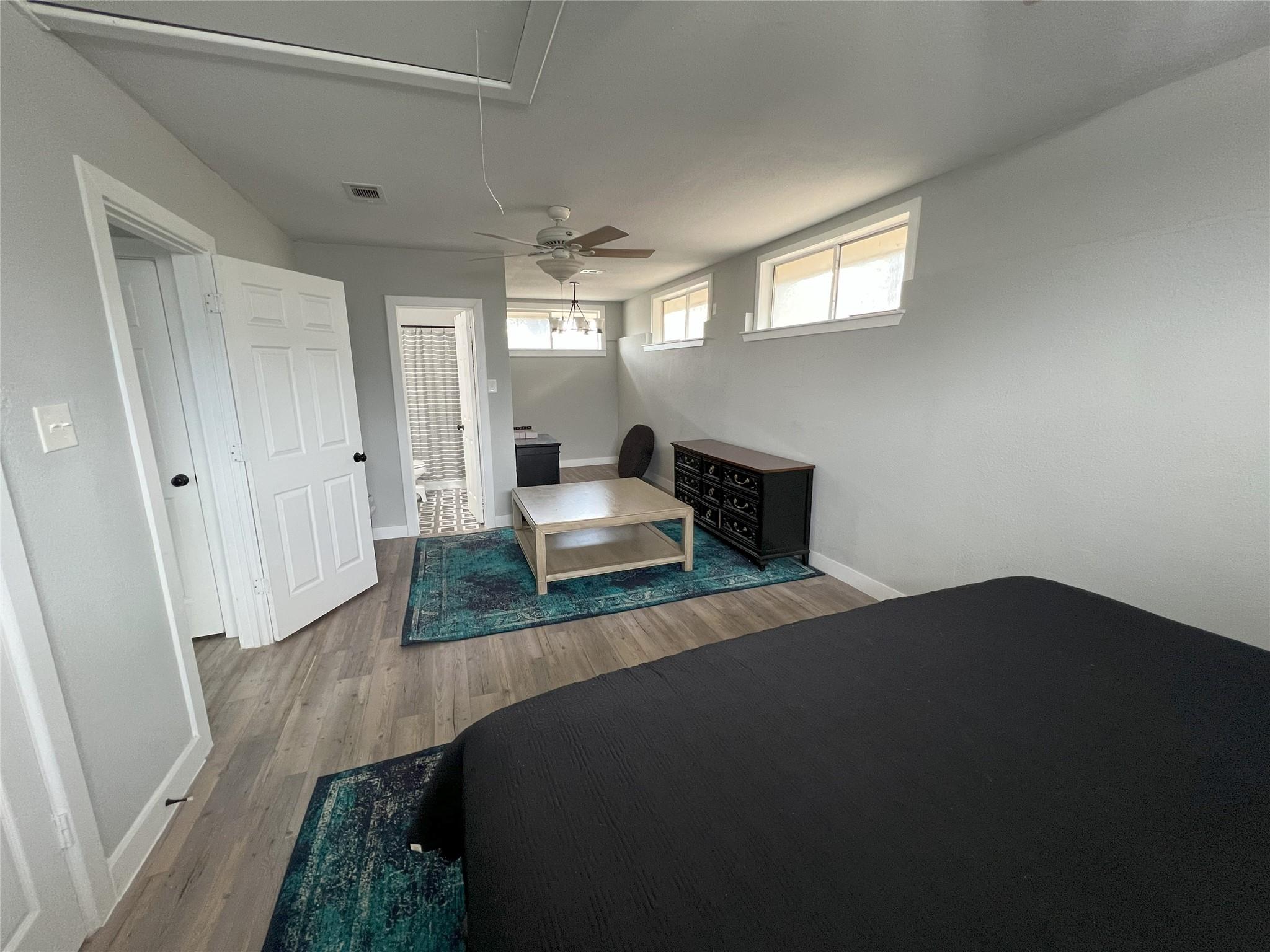 128 Skyview Ter # B, Leander, TX 78641