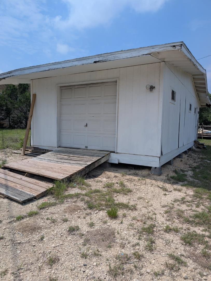 128 Skyview Ter # B, Leander, TX 78641