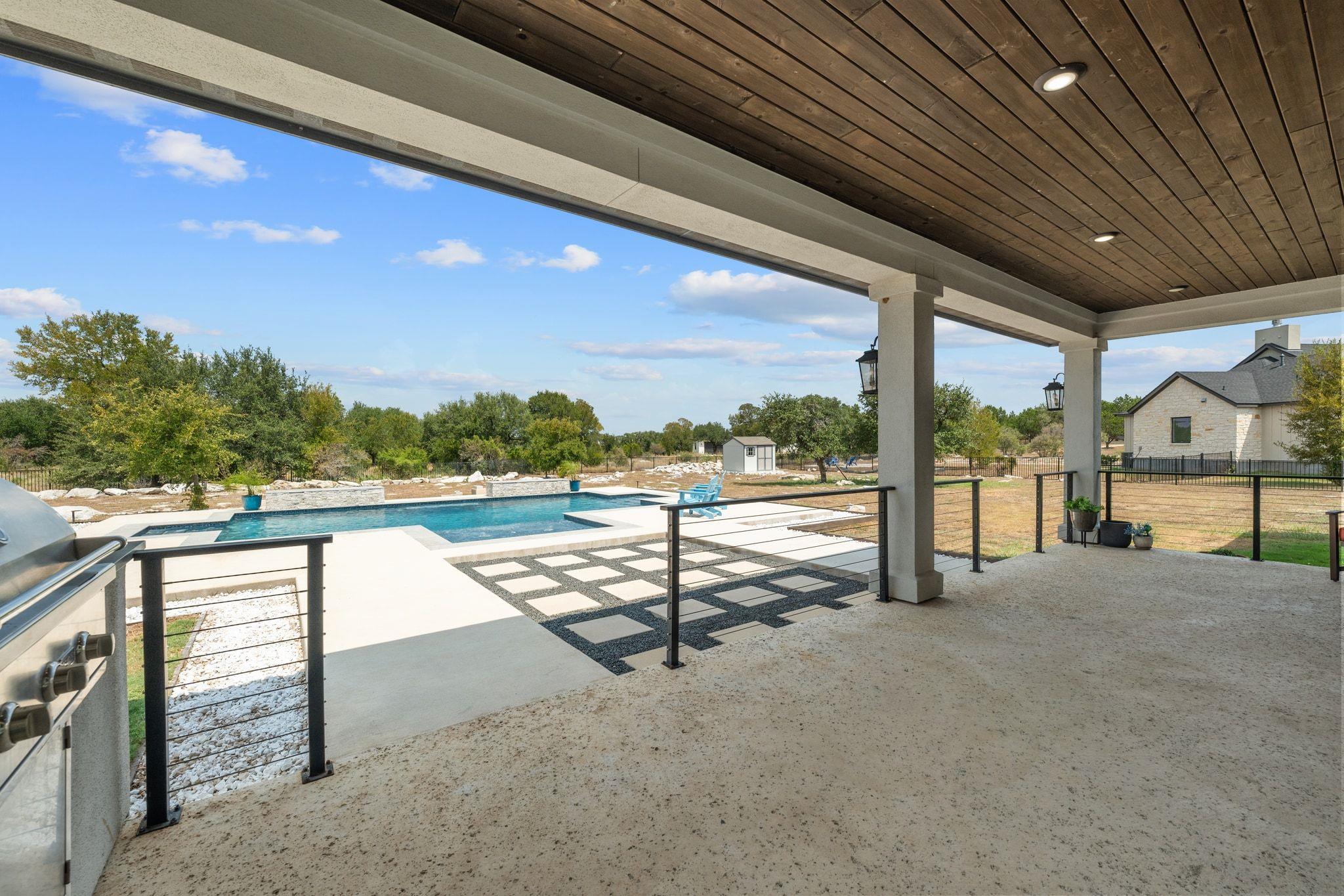 104 Rolling Hills Ct, Spicewood, TX 78669