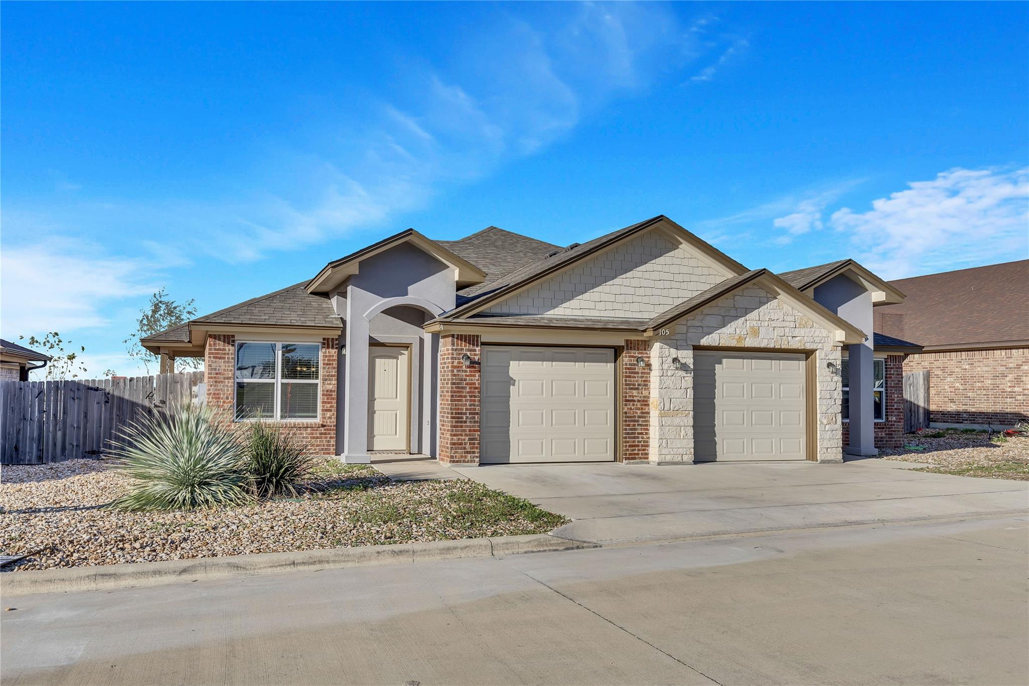 105 Calvin Smith Ln # A, Jarrell, TX 76537