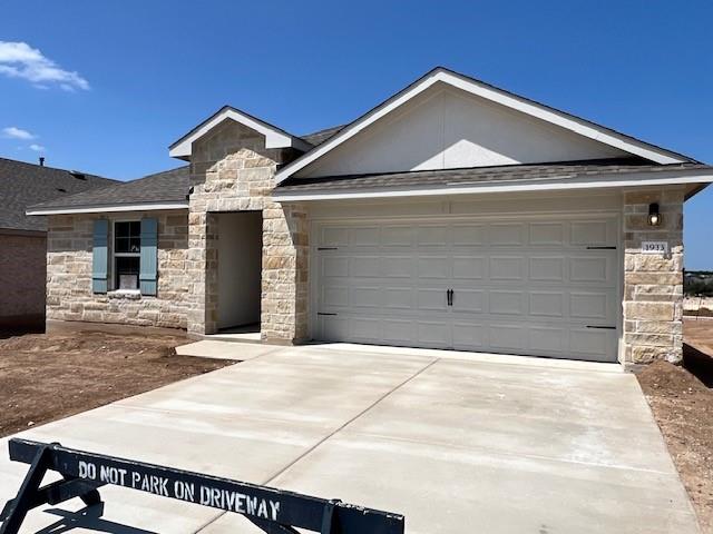 1933 Lazy Acres St, Leander, TX 78641