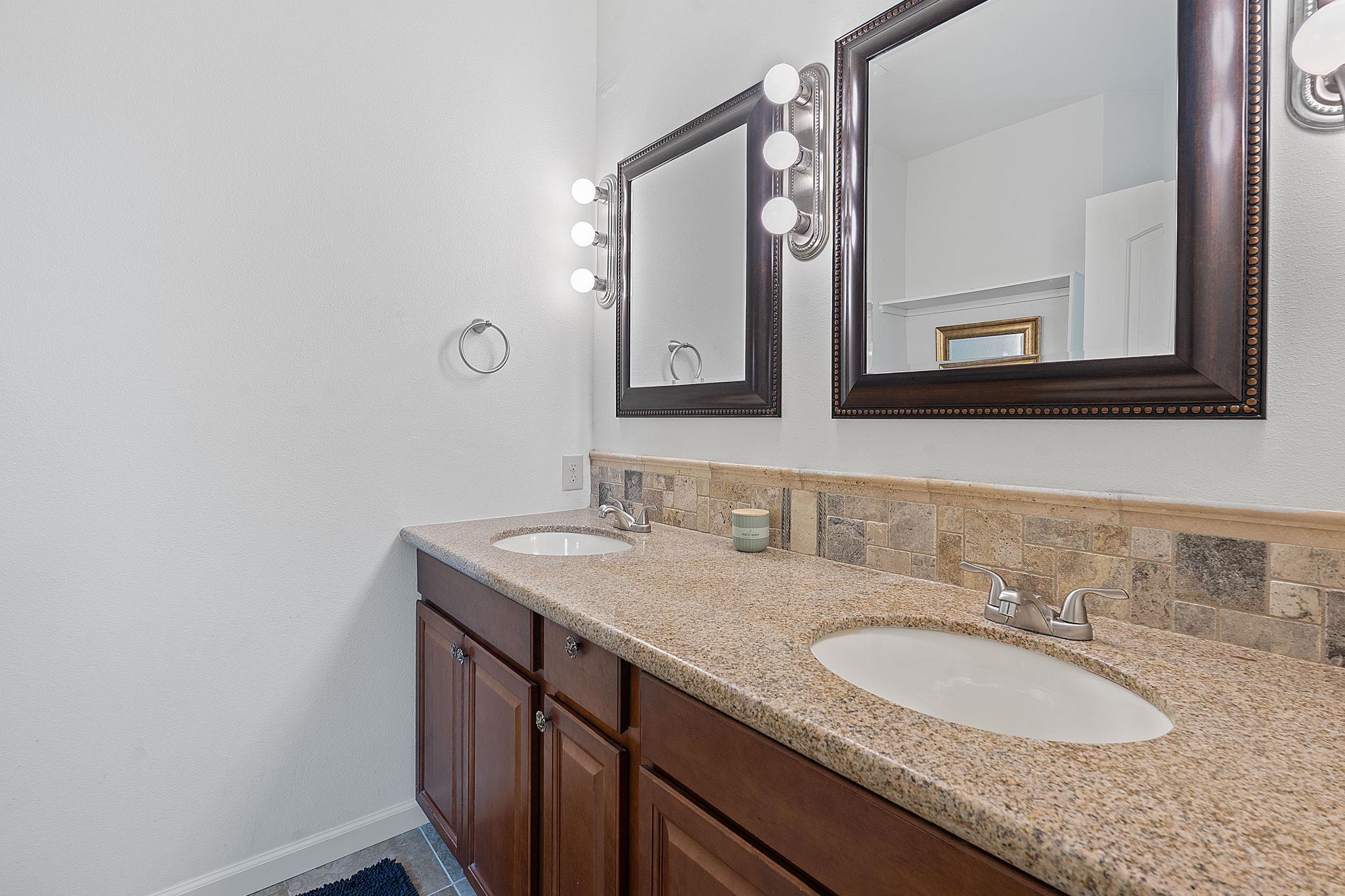 759 Riva Ridge Rd, Leander, TX 78641