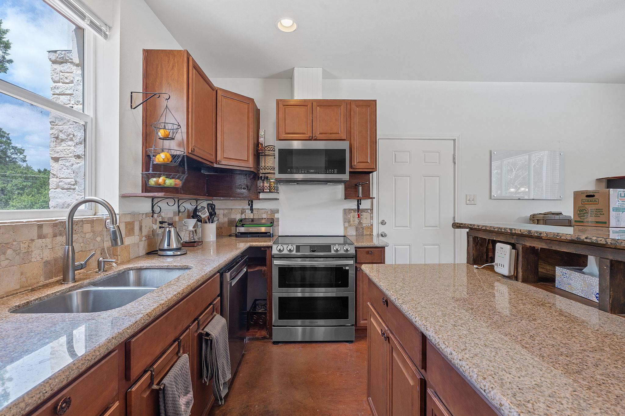 759 Riva Ridge Rd, Leander, TX 78641