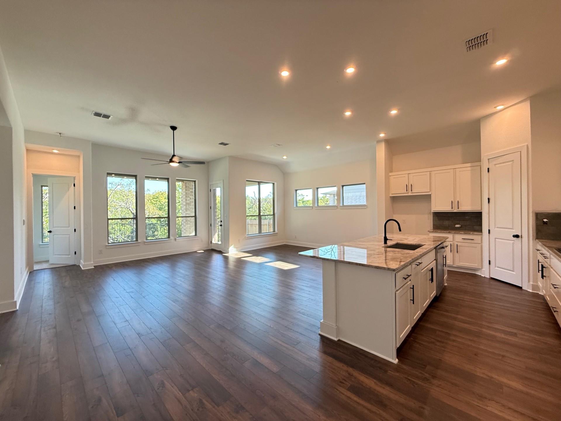 2140 Sarabanda St, Round Rock, TX 78681