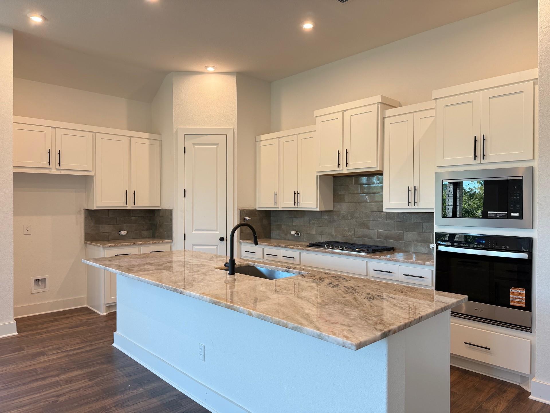 2140 Sarabanda St, Round Rock, TX 78681