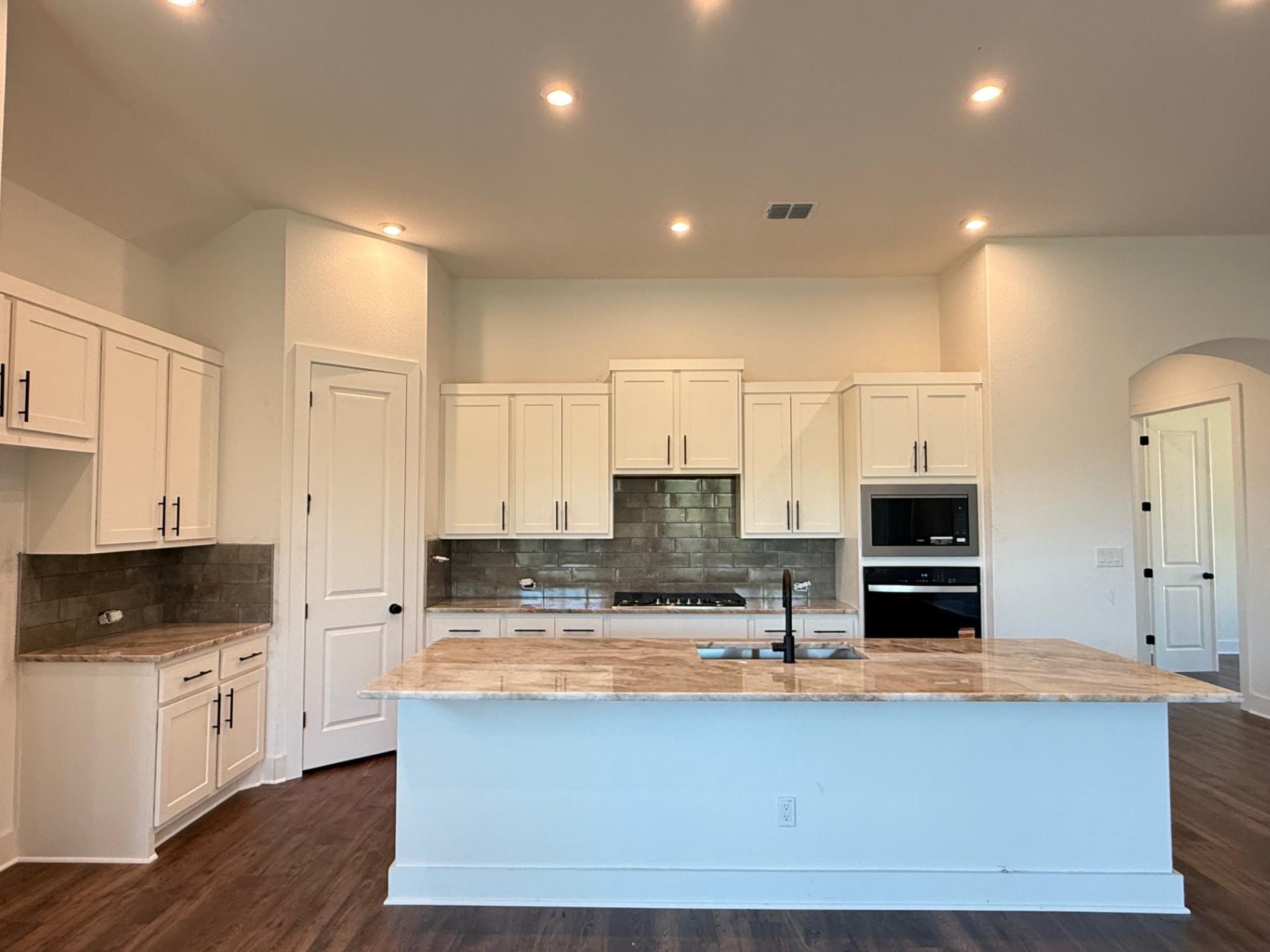 2140 Sarabanda St, Round Rock, TX 78681