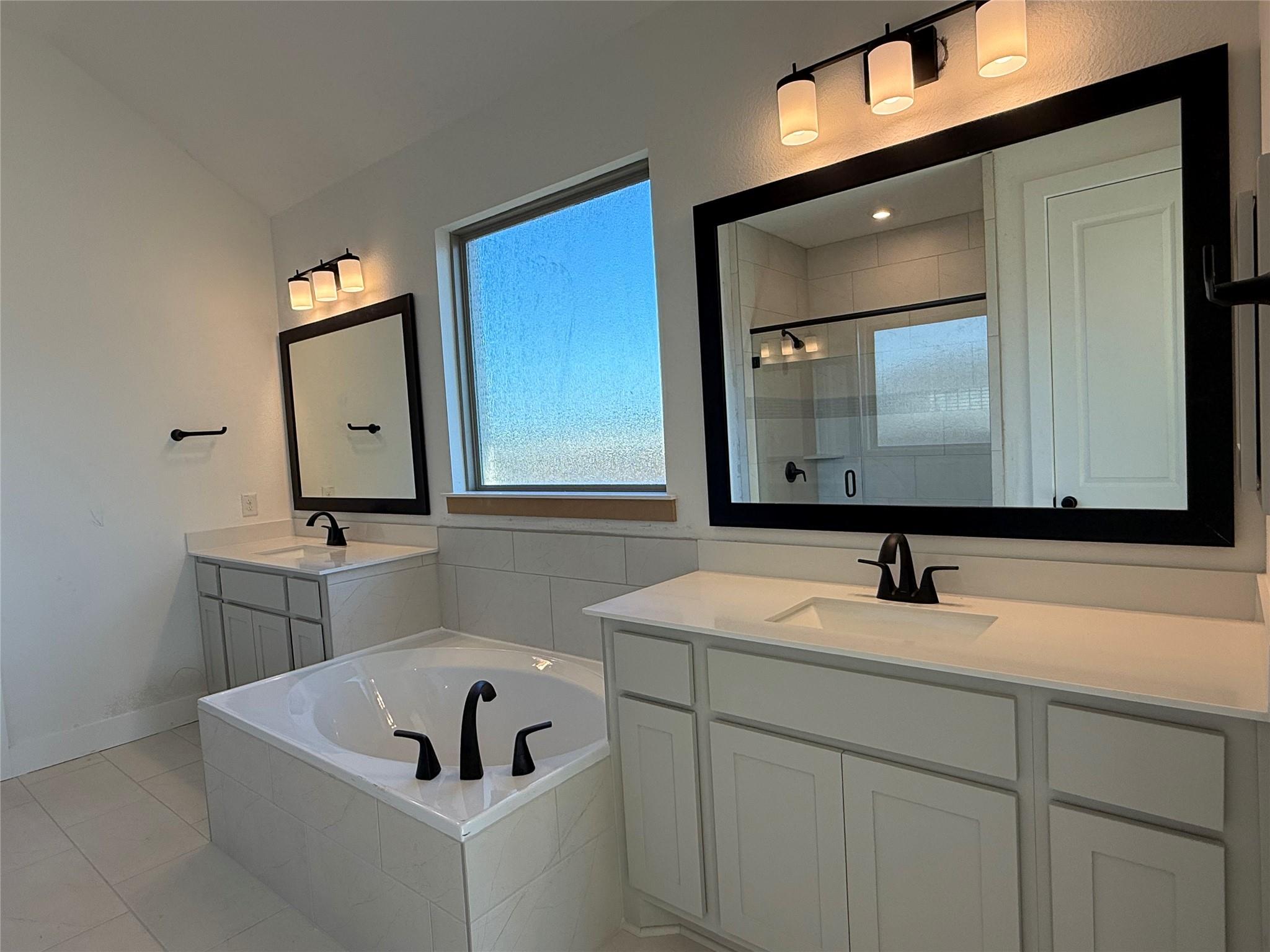 2201 Sarabanda St, Round Rock, TX 78681