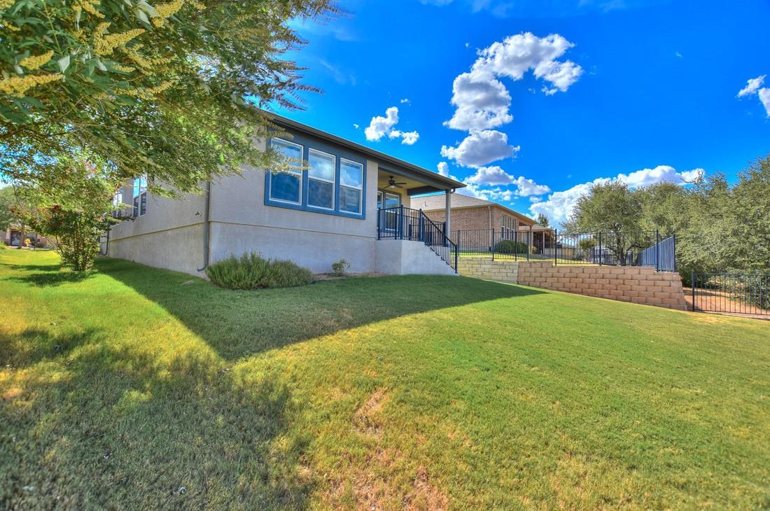 106 Kickapoo Creek Ln, Georgetown, TX 78633