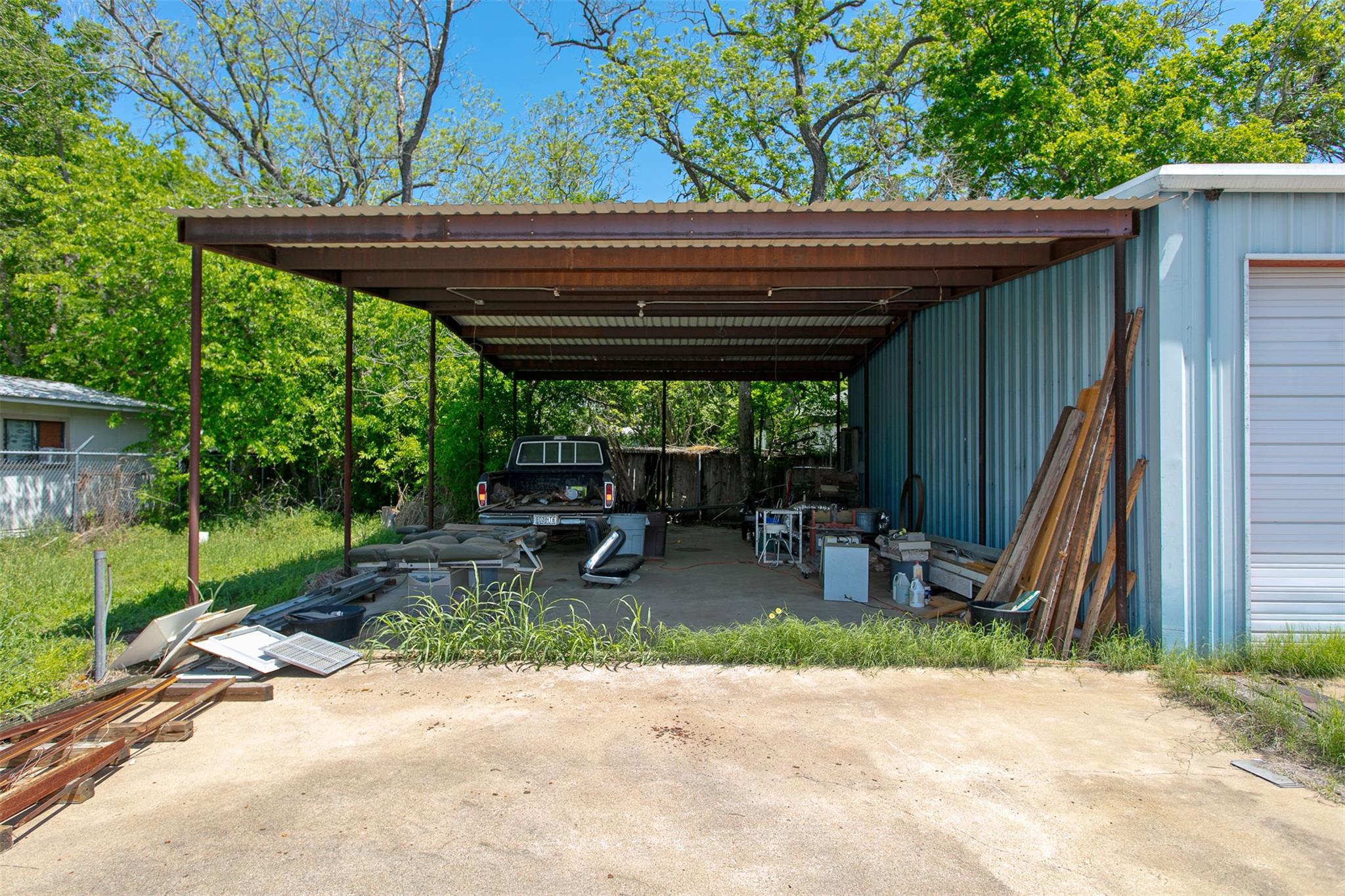 912 W Alligator Street St, Caldwell, TX 77836