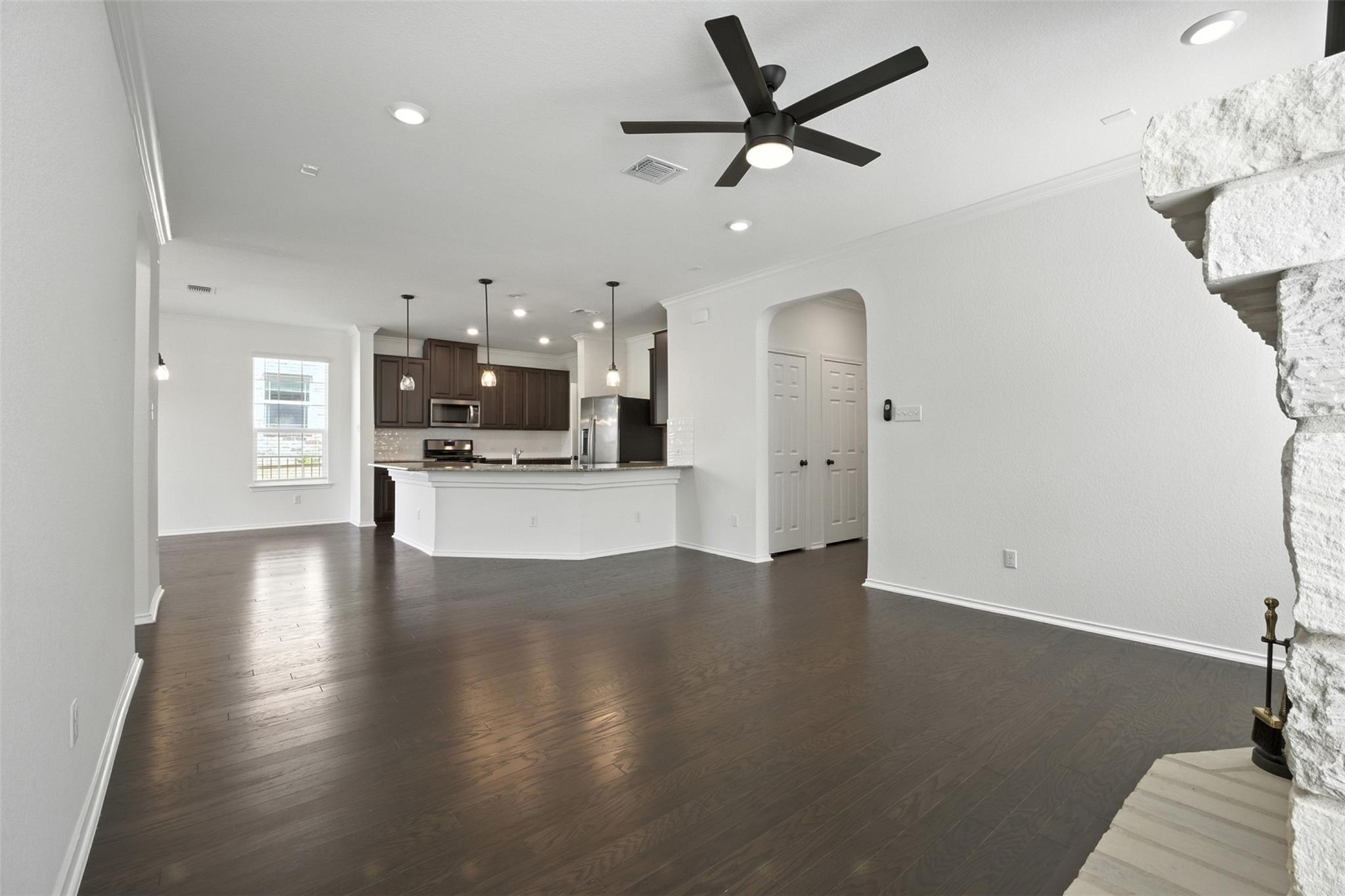 512 Lady Swiss Ln, Hutto, TX 78634