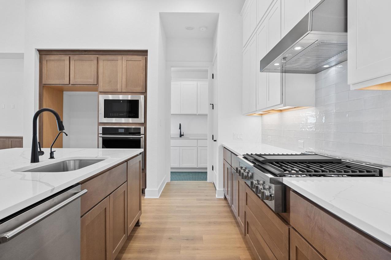 506 Luttrell Ln, Liberty Hill, TX 78642