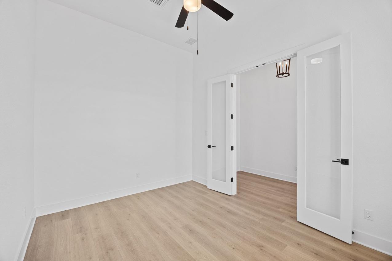 506 Luttrell Ln, Liberty Hill, TX 78642