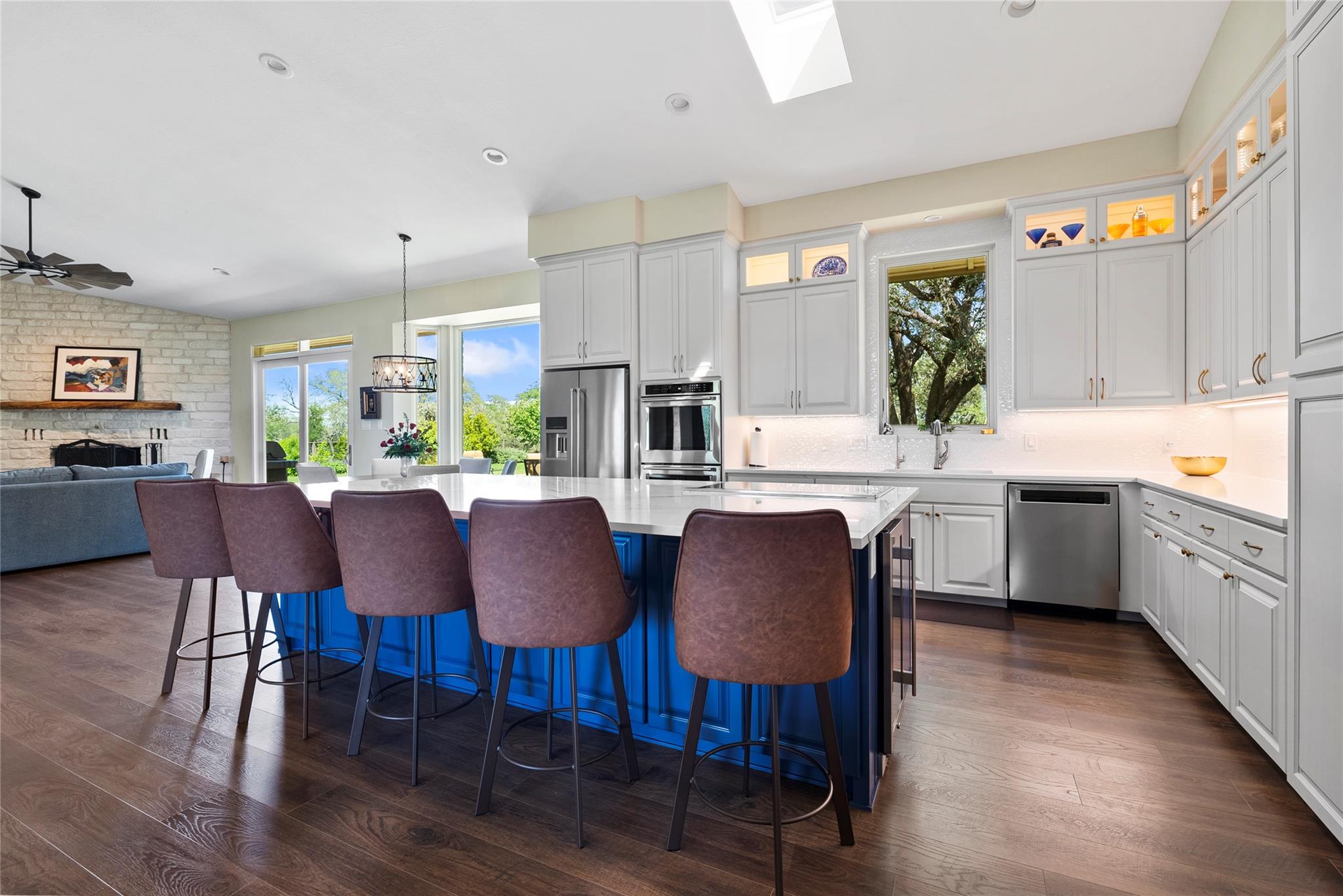 2055 County Road 284, Liberty Hill, TX 78642