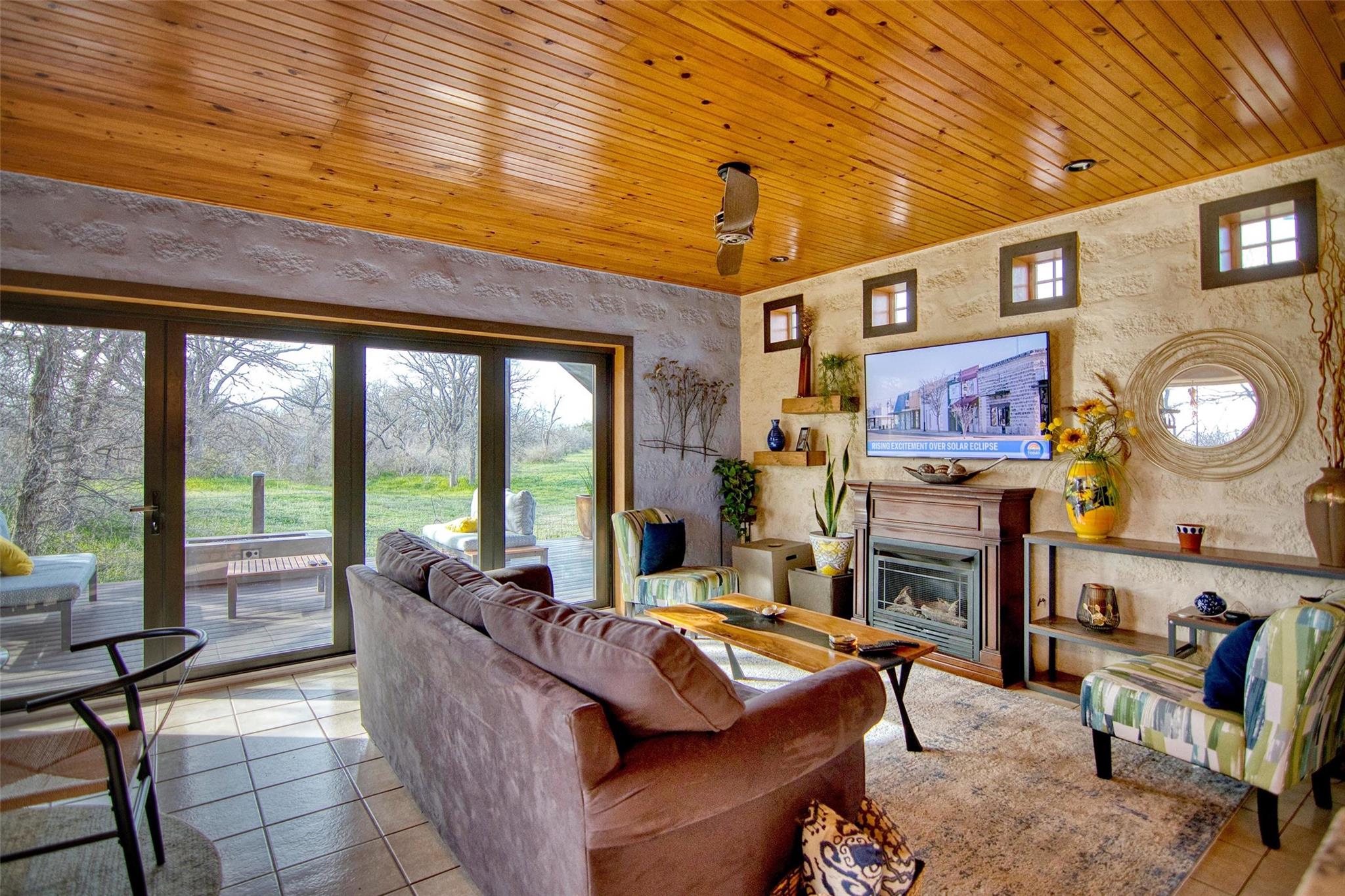 701 CR 316, Llano, TX 78643