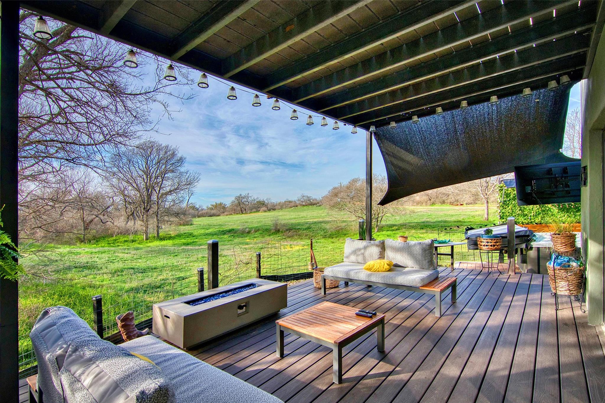 701 CR 316, Llano, TX 78643