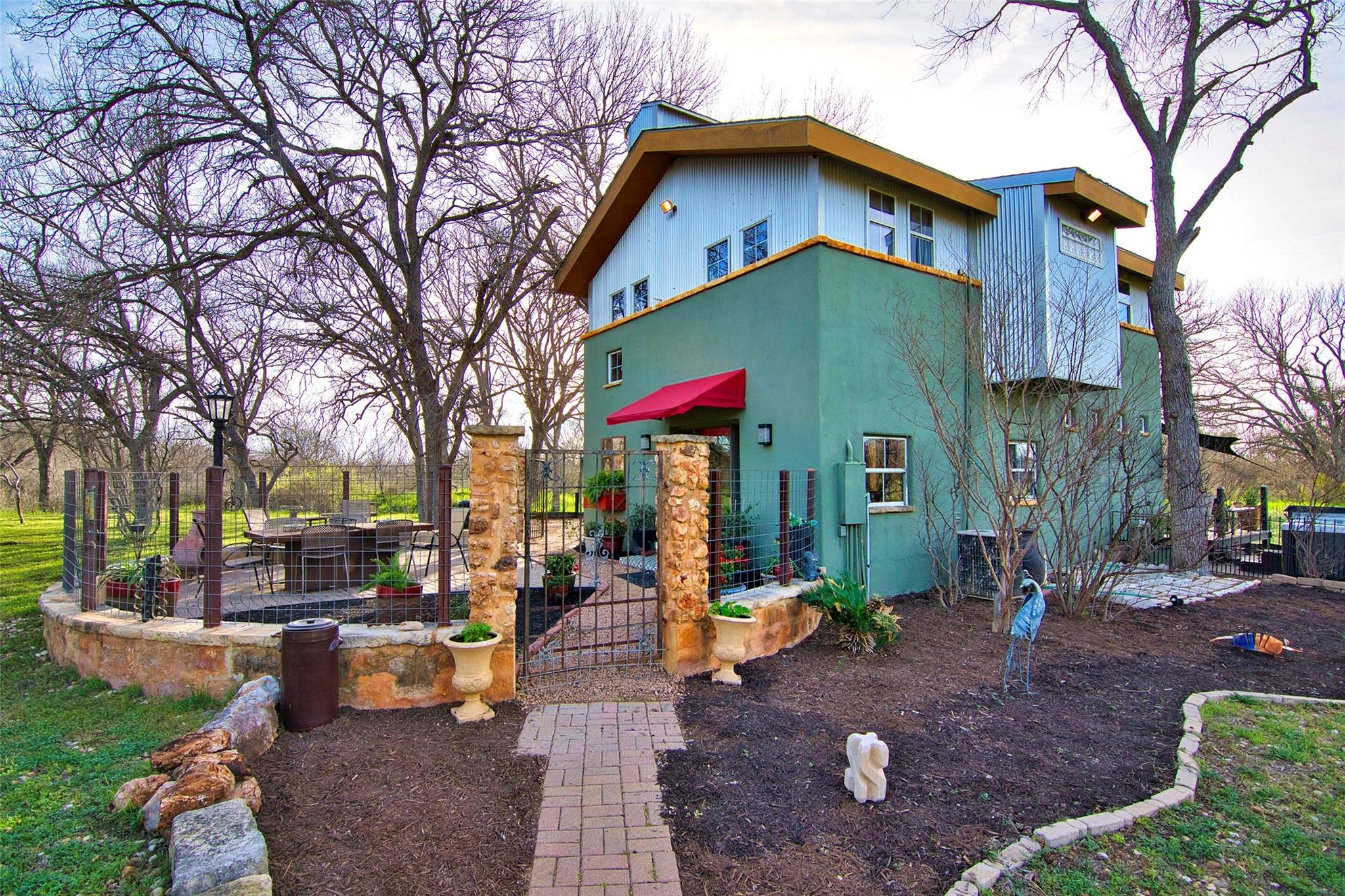 701 CR 316, Llano, TX 78643