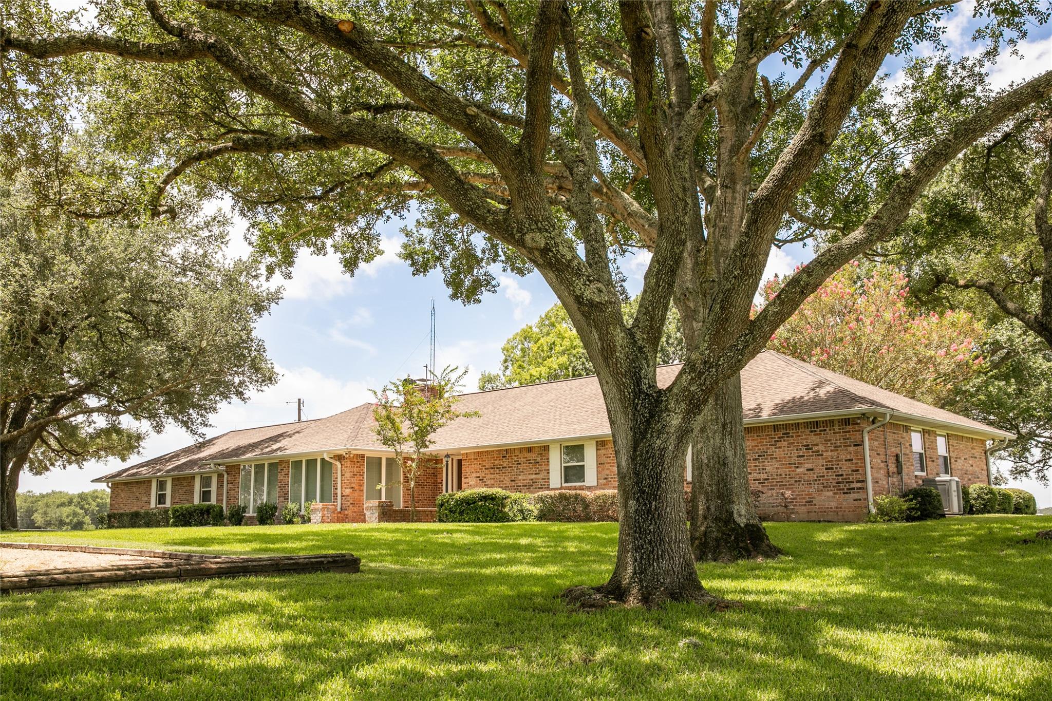 2900 Indian Paint Brush Rd, Brenham, TX 77833