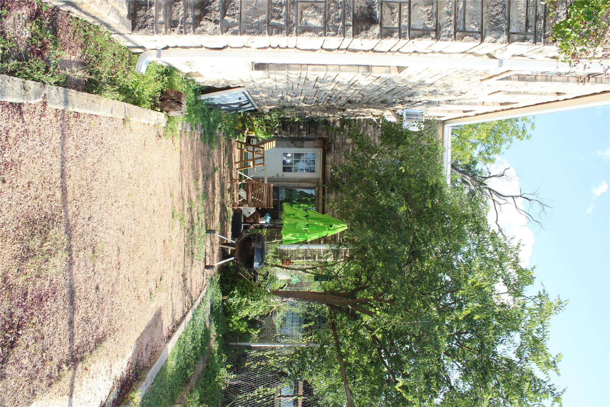 615 Pecan St, Junction, TX 76849