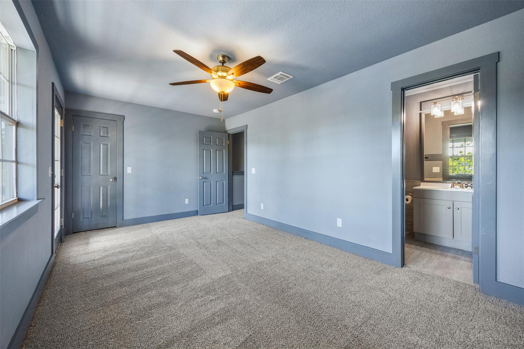 38 Deer Ridge Rd, Wimberley, TX 78676