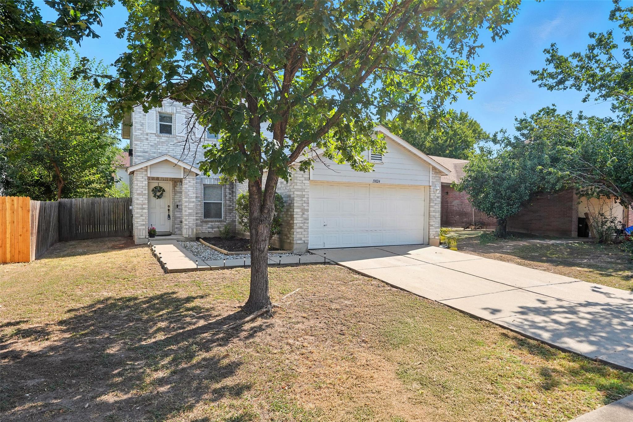 13024 Lofton Cliff Dr, Del Valle, TX 78617