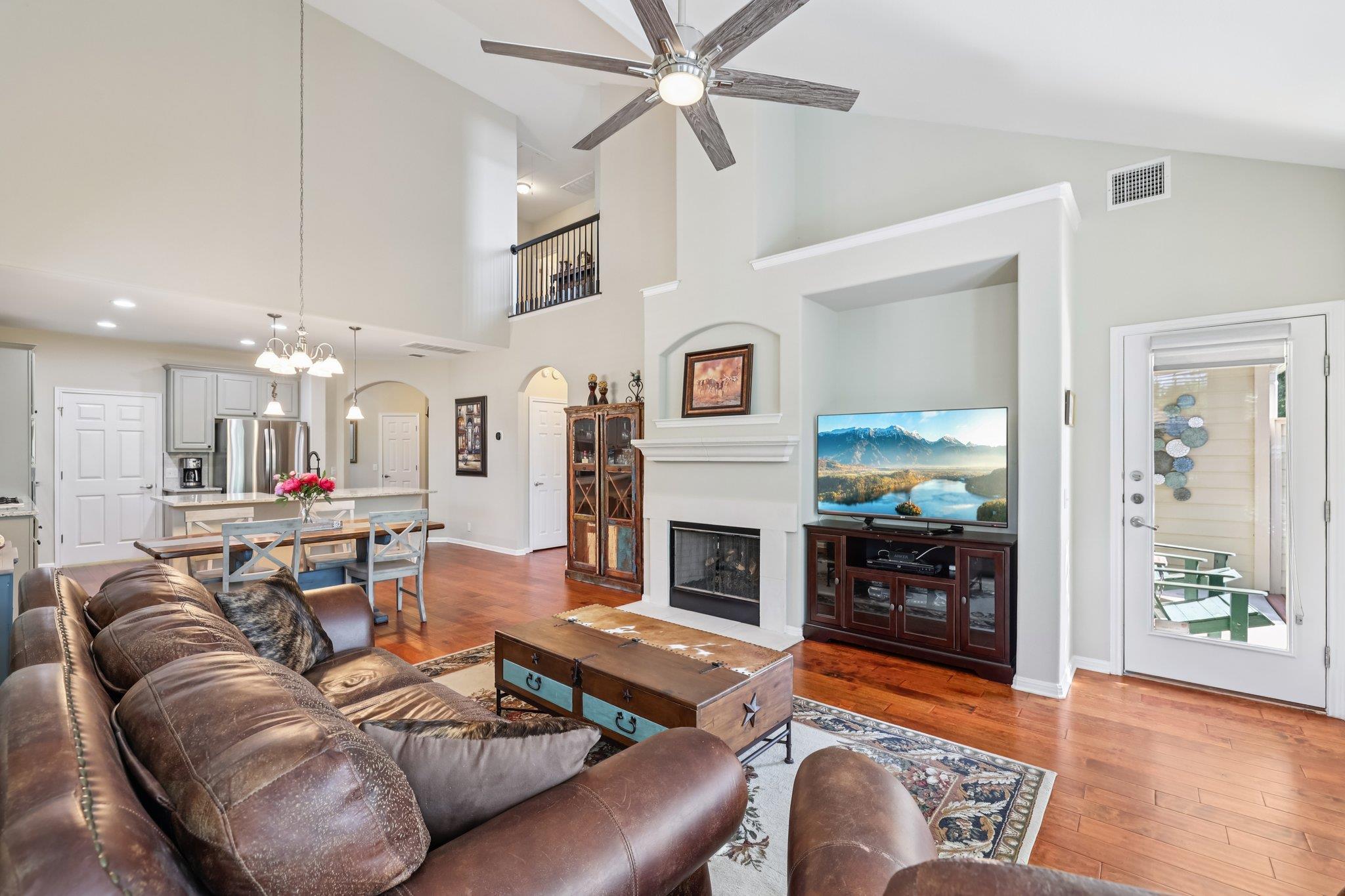 7901 Southwest Pkwy # 21, Austin, TX 78735